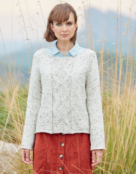 Knitting Pattern 8230 - SWEATER IN HAYFIELD BONUS TWEED WITH WOOL ARAN