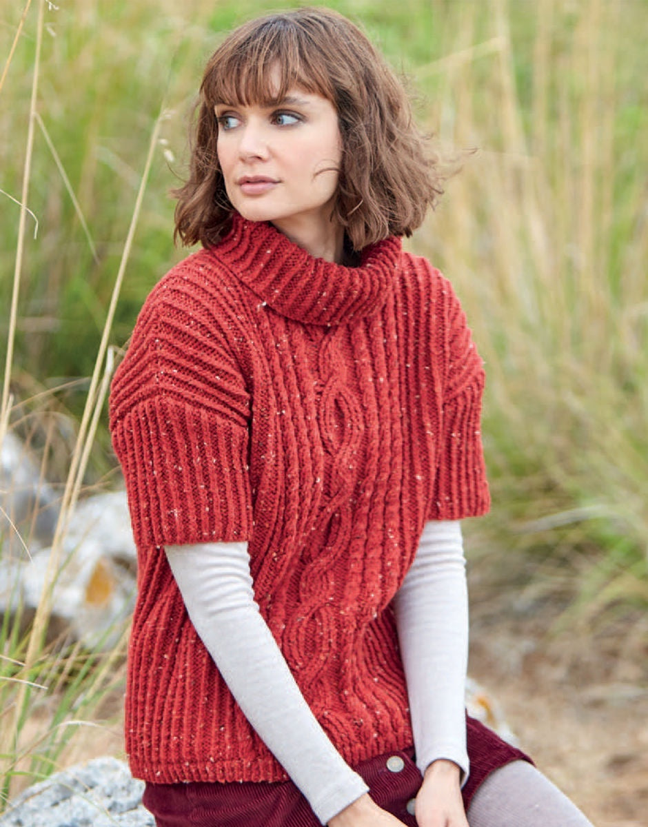 Knitting Pattern 8233 - SHORT SLEEVED SWEATER IN HAYFIELD BONUS ARAN & HAYFIELD BONUS ARAN TWEED