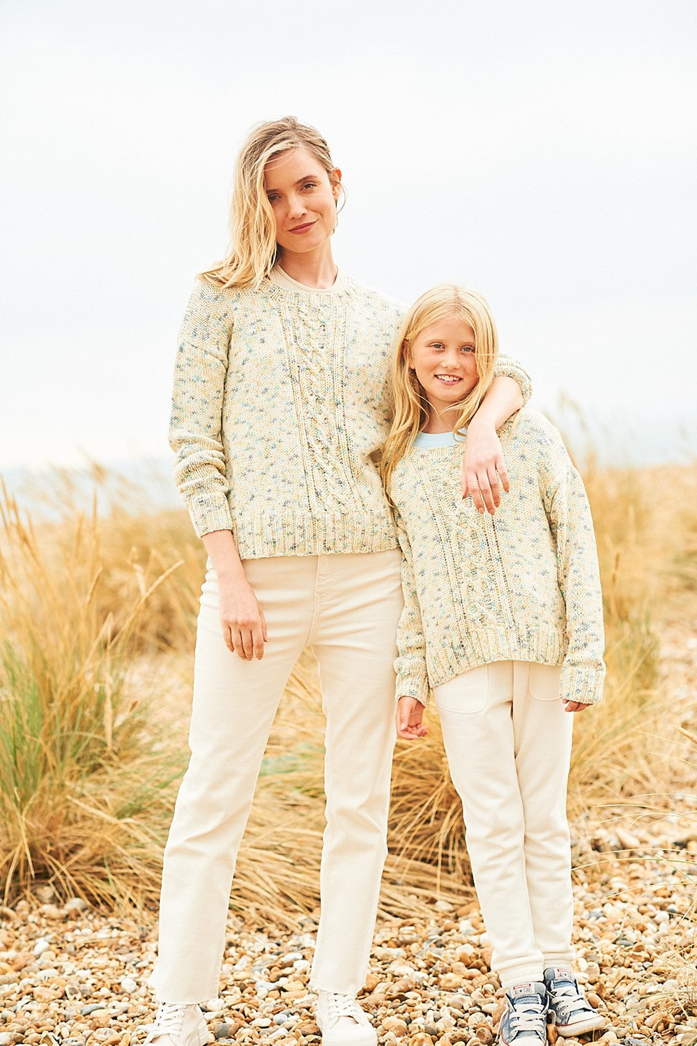 Knitting Pattern 9973 - Sweater & Tank Top in Love You Aran
