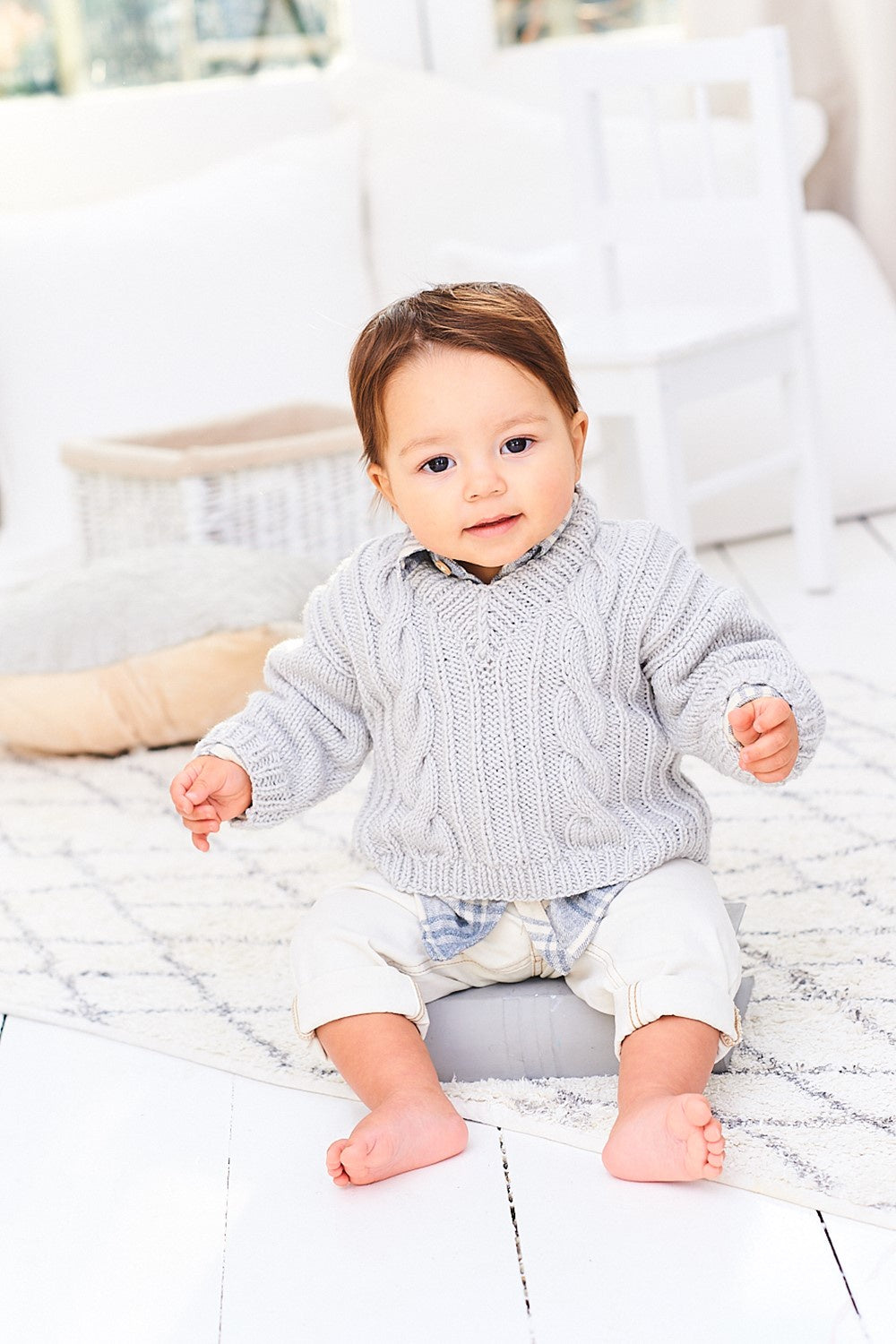 Knitting Pattern 9976 - Sweater & Tank Top in Bambino DK, Sweet Dreams