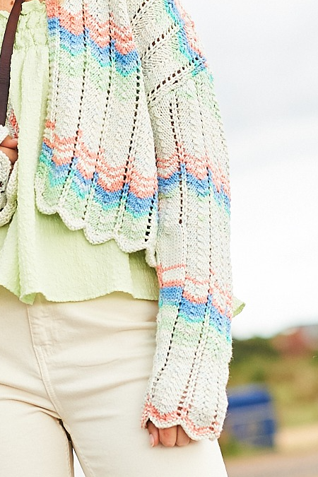 Knitting Pattern 9981 - Cardigans in Savannah Aran