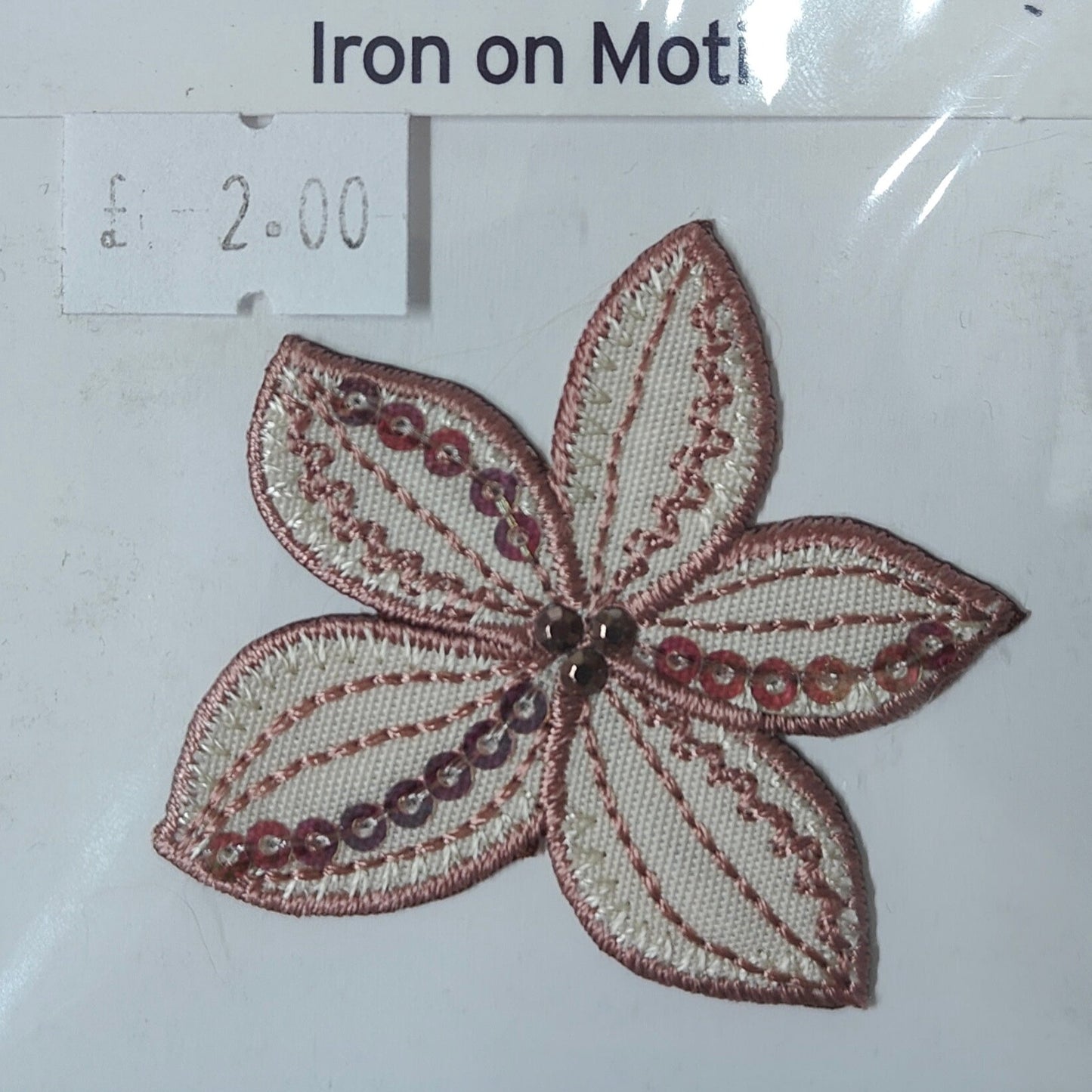 IRON ON MOTIF - FLOWER - Beige