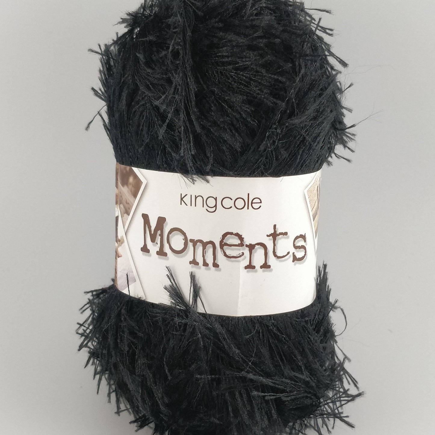 MOMENTS DK 50g - More colours available
