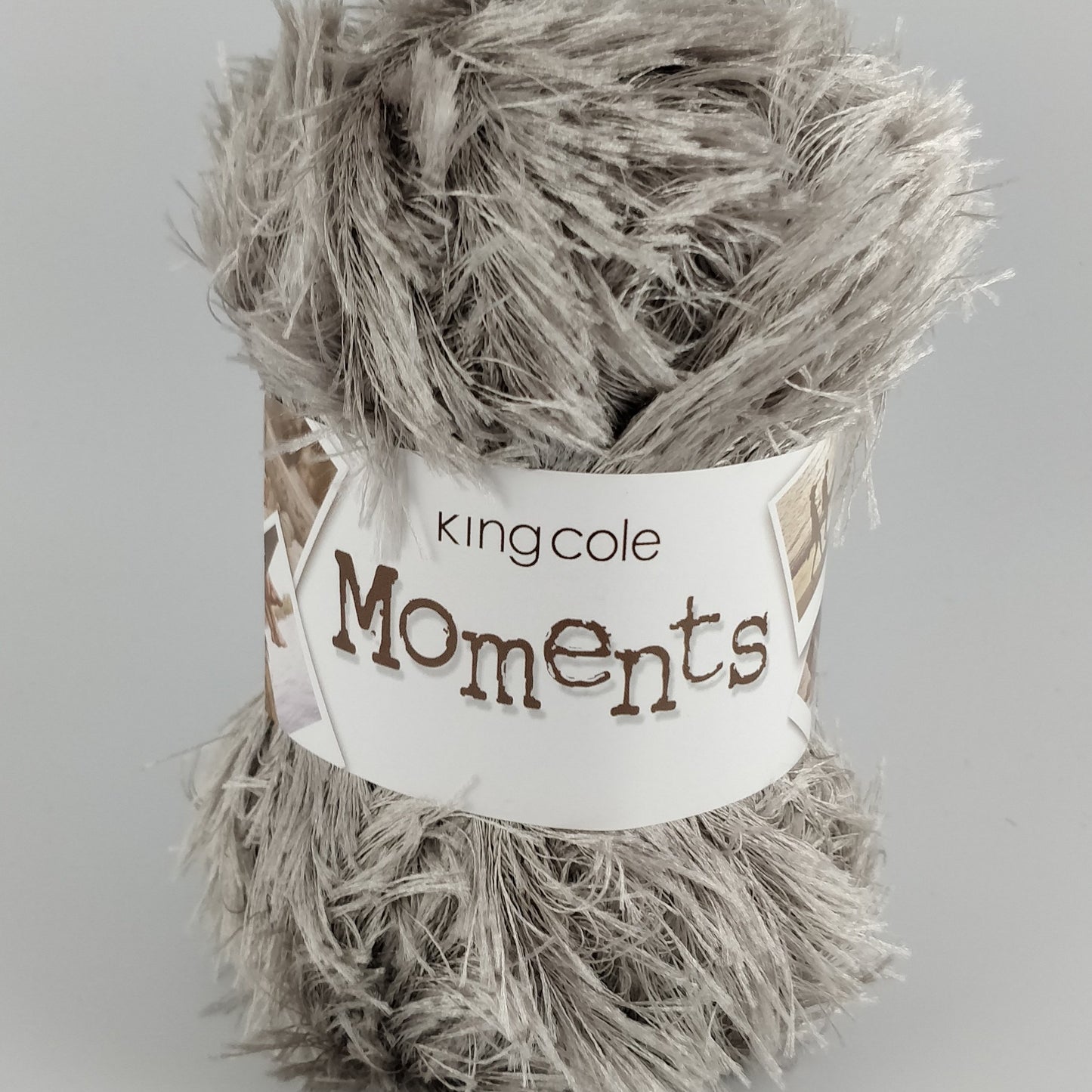 MOMENTS DK 50g - More colours available