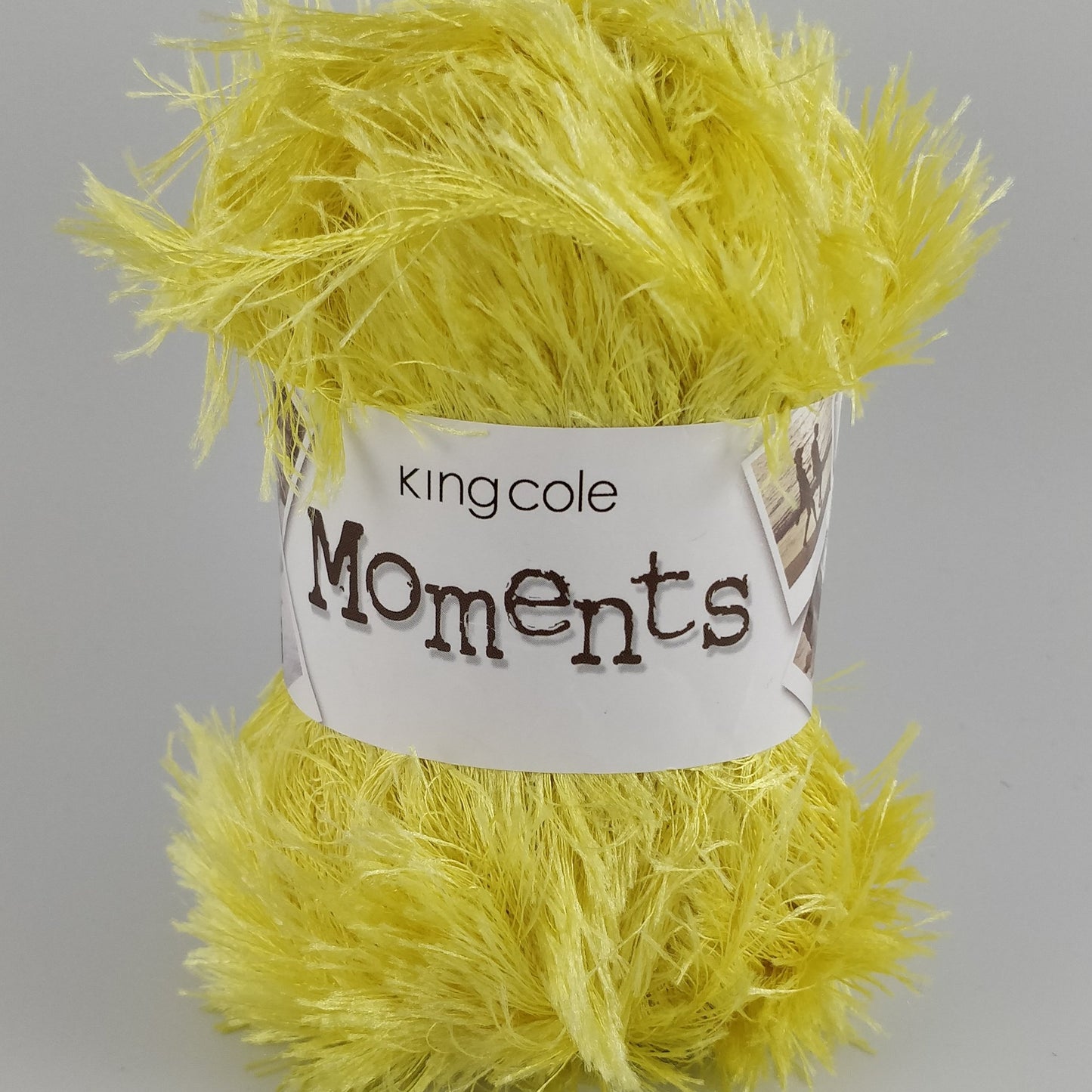 MOMENTS DK 50g - More colours available