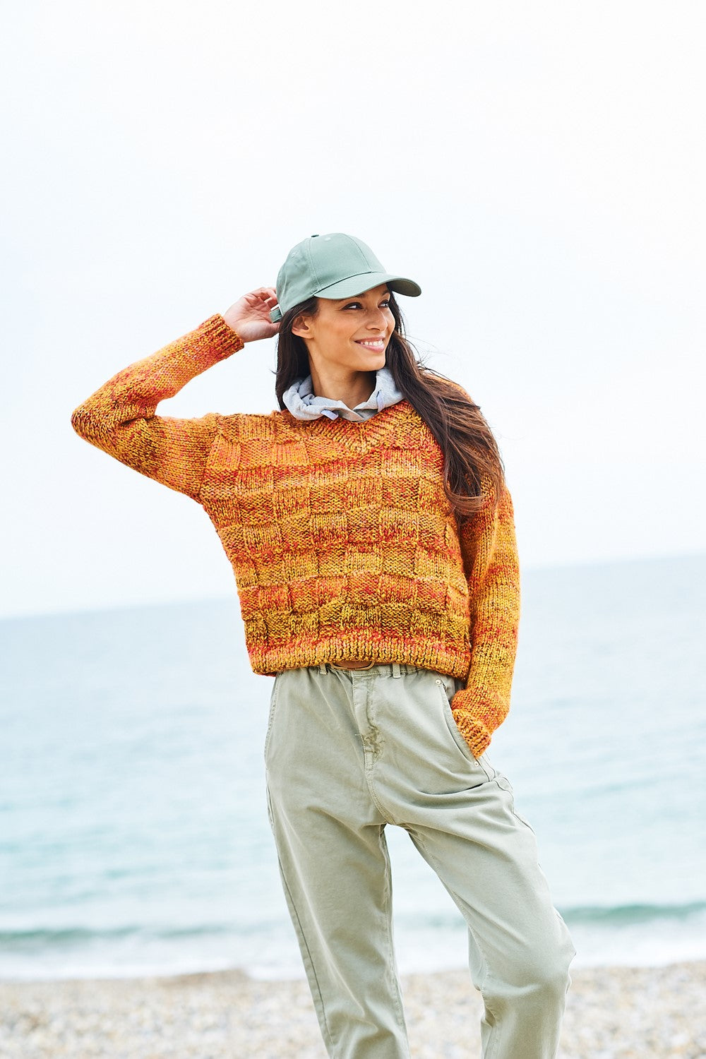 Knitting Pattern 10020 - Sweaters in That Colour Vibe Chunky