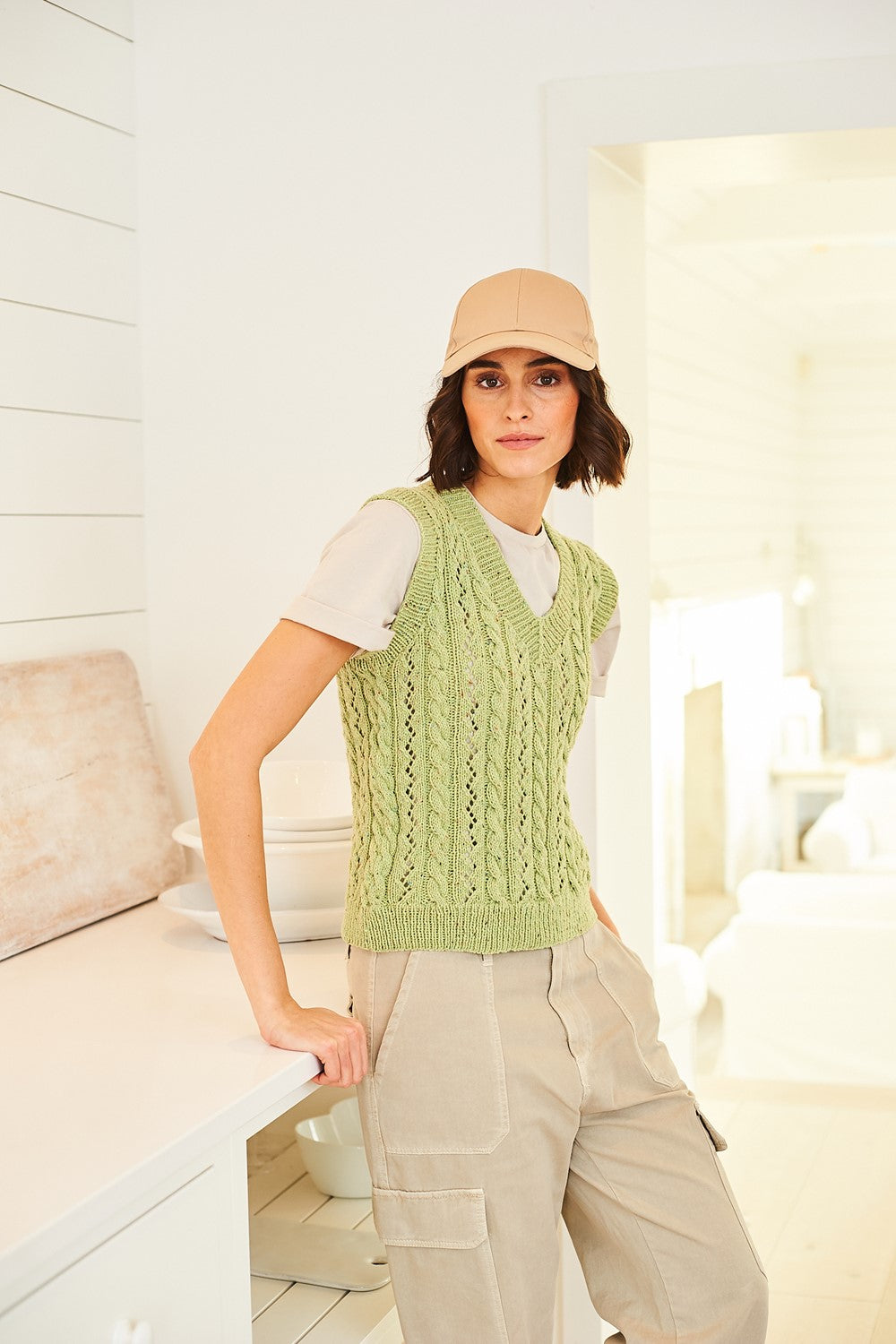 Knitting Pattern 10061 - Round & V Neck Tank Top in Recreate DK