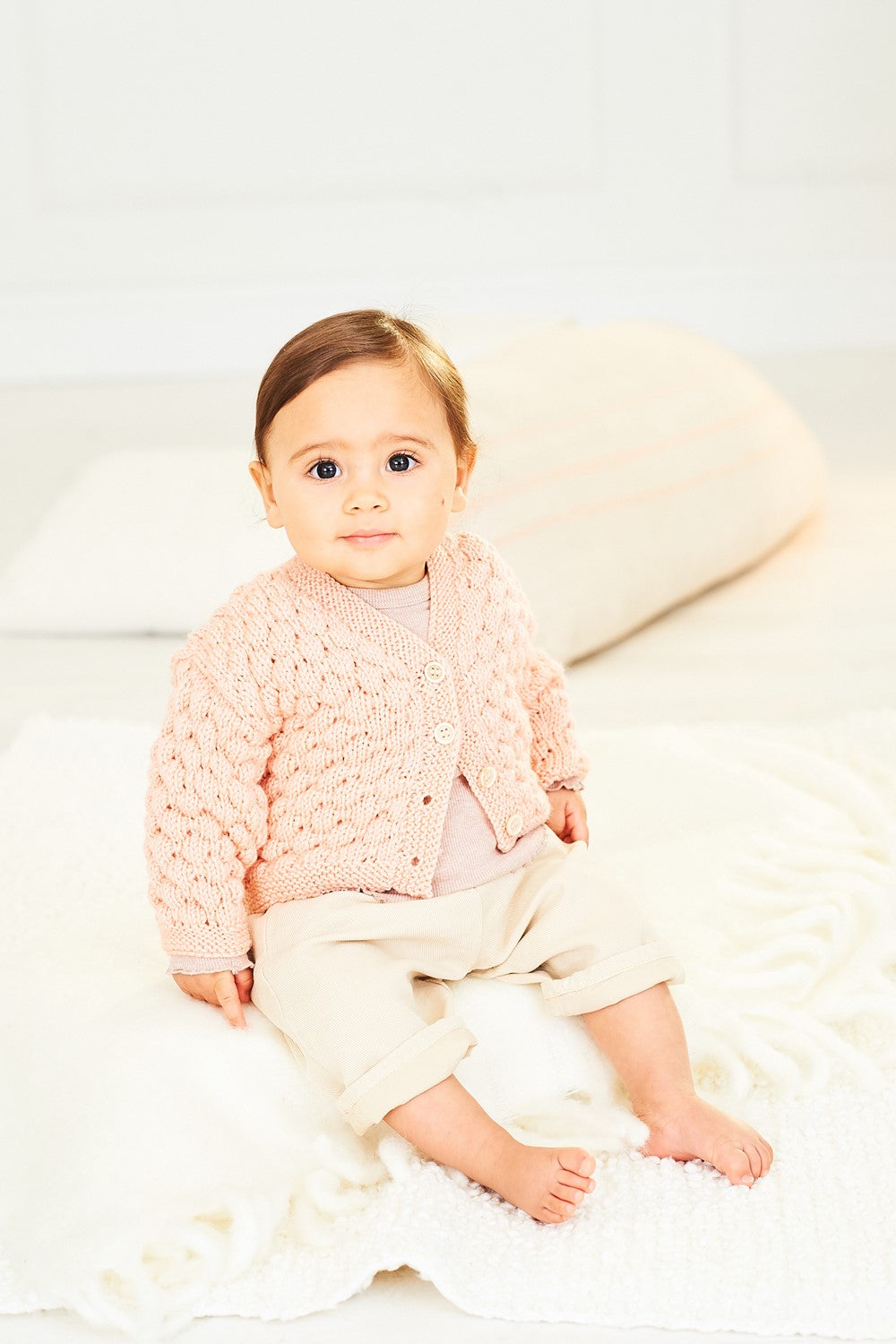Knitting Pattern 10164 - Cardigan in Bambino DK, Soft Baby Easy Stripes DK