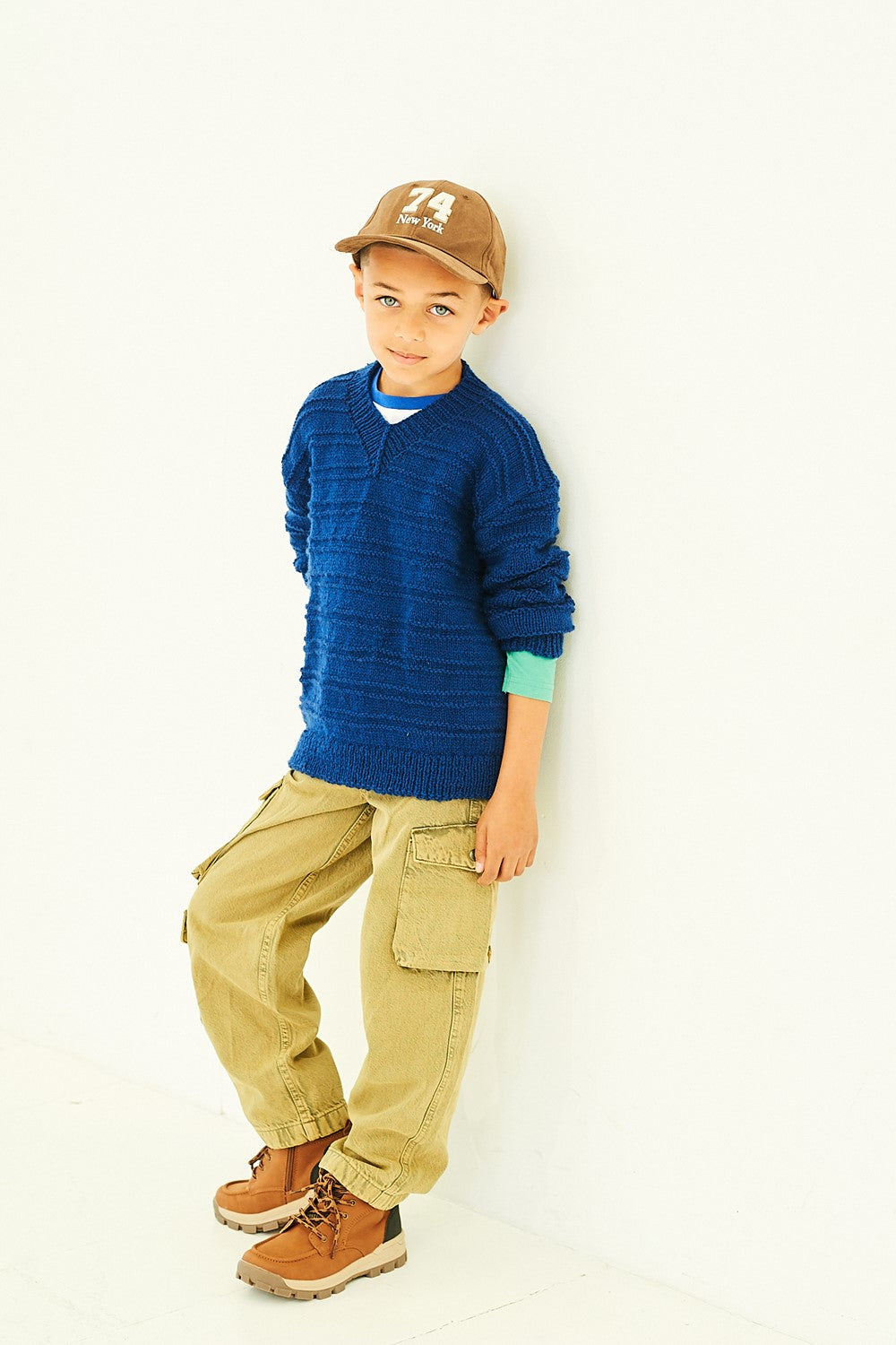 Knitting Pattern 10192 - Sweaters in Wondersoft Merry Go Round & Special DK