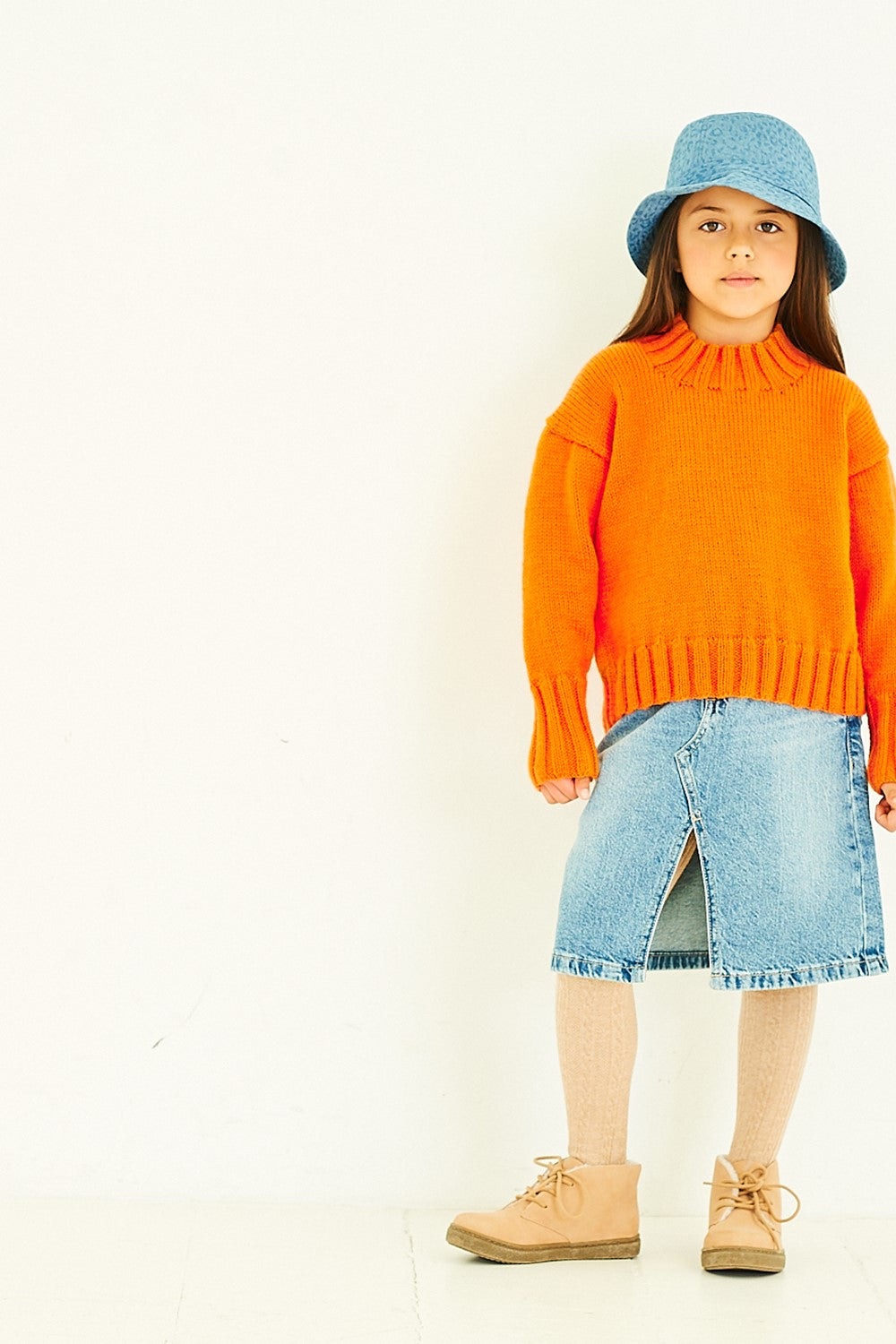 Knitting Pattern 10194 - Sweaters in Wondersoft Merry Go Round & Special DK