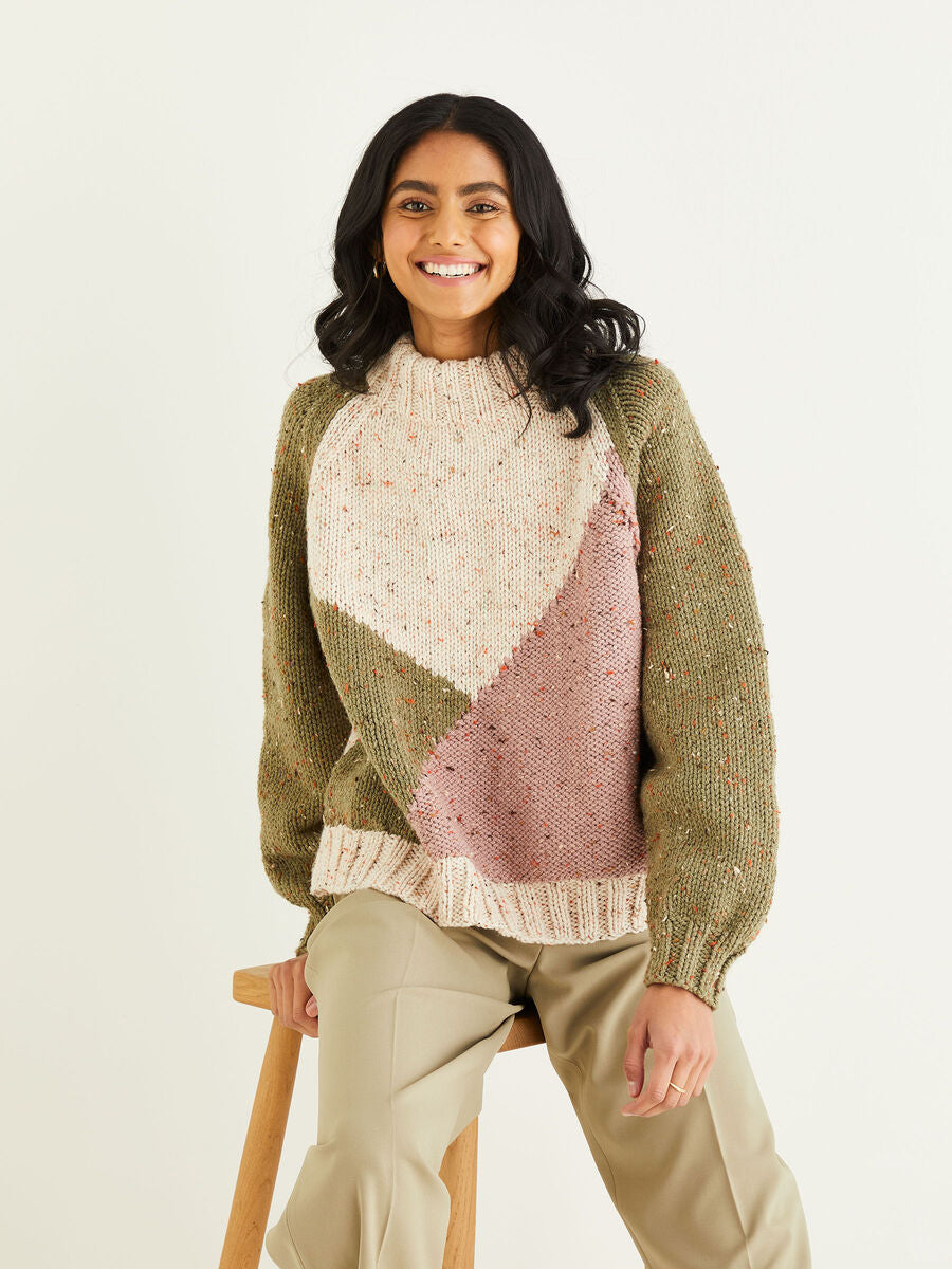 Knitting Pattern 10345 - INTARSIA COLOUR BLOCK SWEATER IN HAYFIELD BONUS CHUNKY TWEED