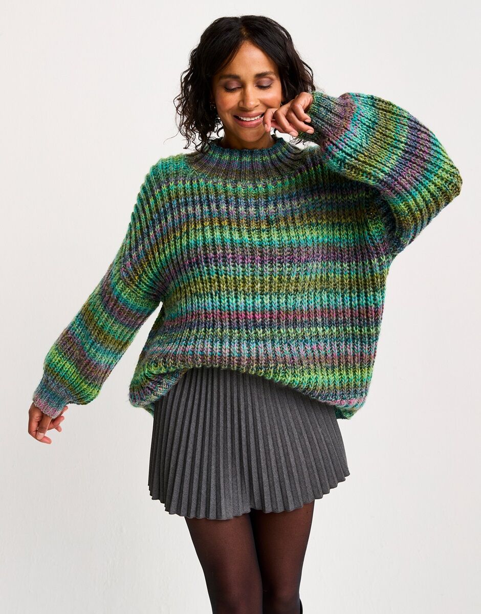 Knitting Pattern 10800 - SEMI-PRECIOUS SWEATER KNITTING PATTERN IN JEWELSPUN WITH WOOL CHUNKY