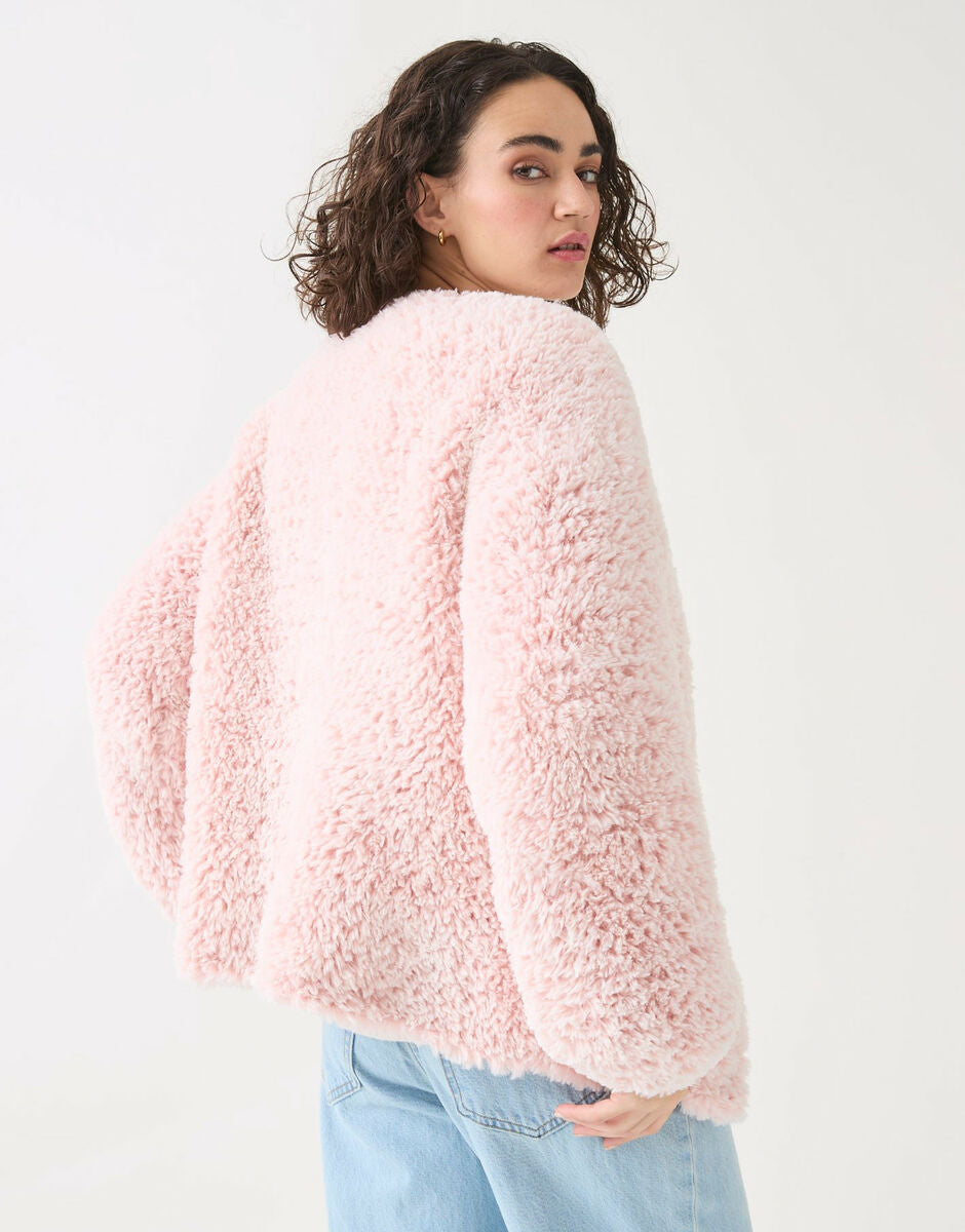 Knitting Pattern 10812 - CUTE JACKET IN SIRDAR ALPINE FUR EFFECT