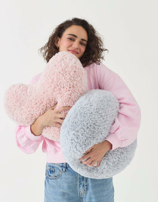 Knitting Pattern 10818 - LOVABLE CUSHION COVERS IN SIRDAR ALPINE FUR EFFECT