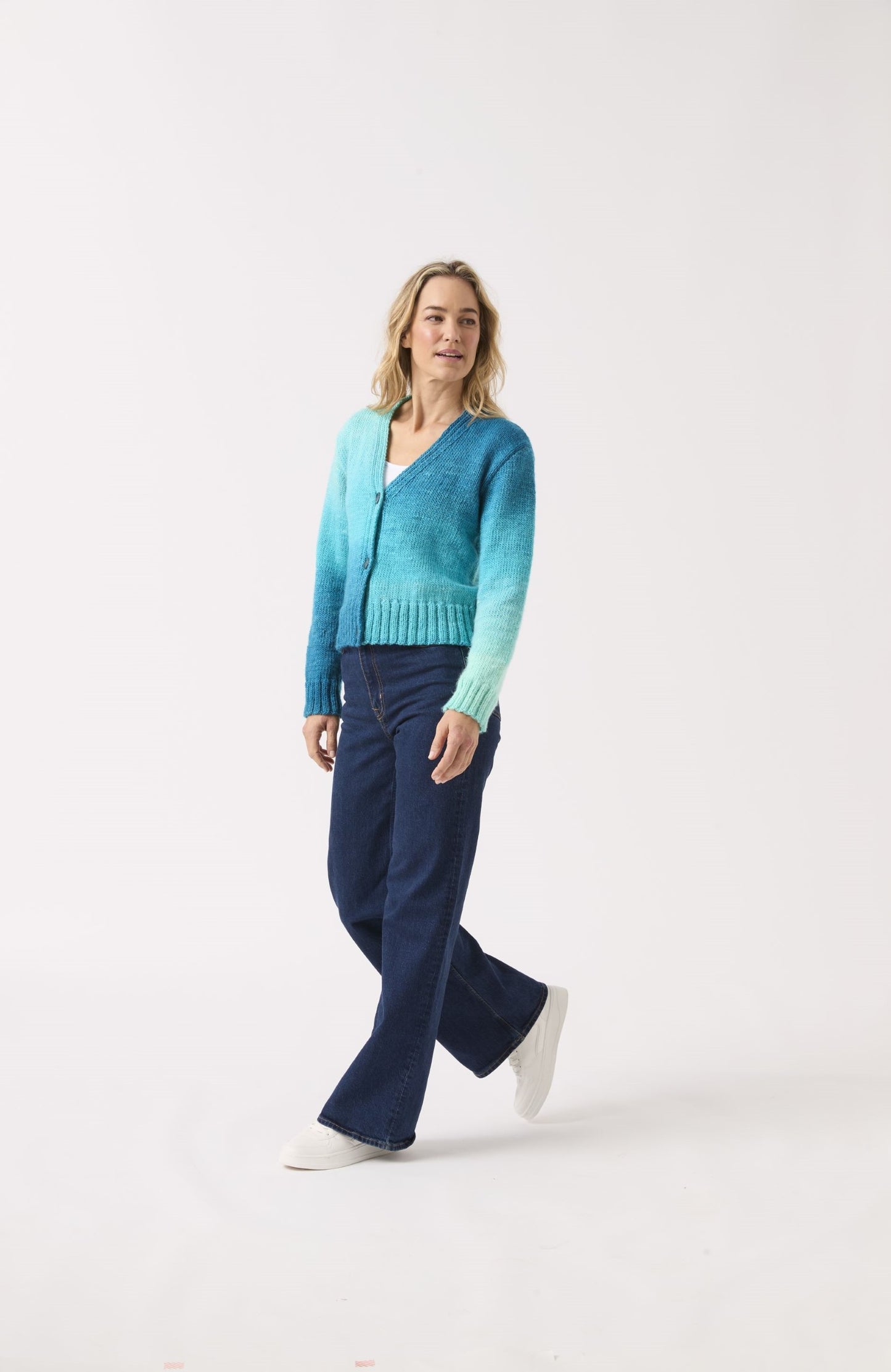 Knitting Pattern 10840 - V Neck Cardigan in Jewelspun Ombre Aran