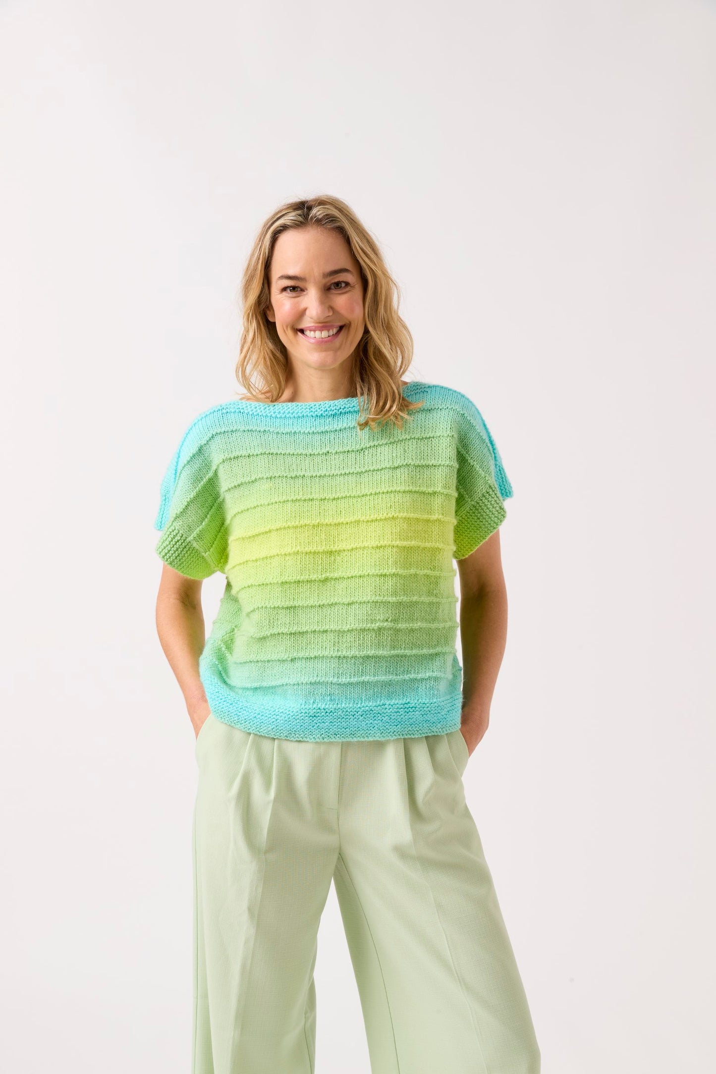 Knitting Pattern 10843 - To A Tee Knitted Top in Jewelspun Ombre Aran