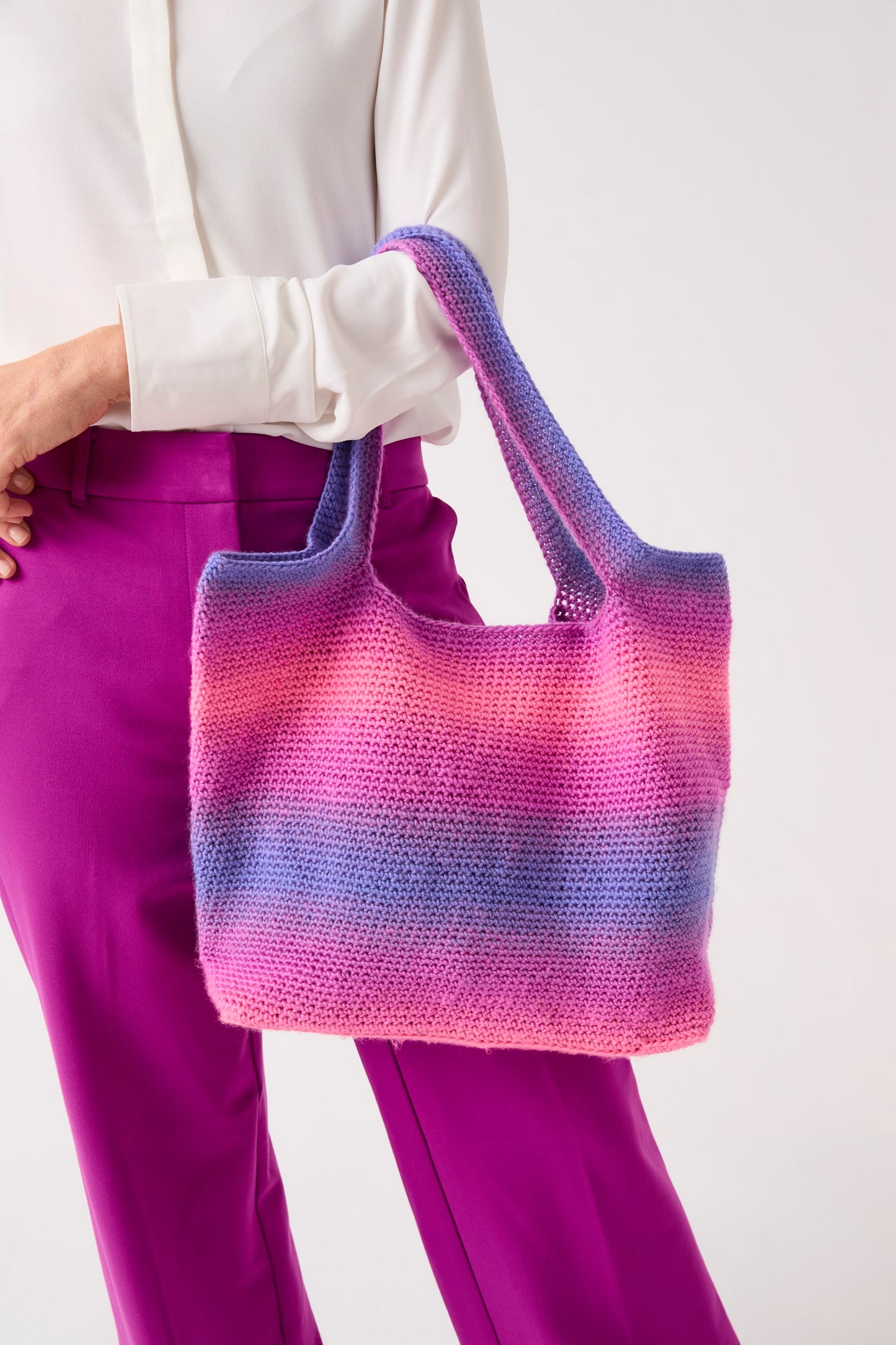 Crochet Pattern 10848 - Totally Crochet Tote in Jewelspun Ombre Aran