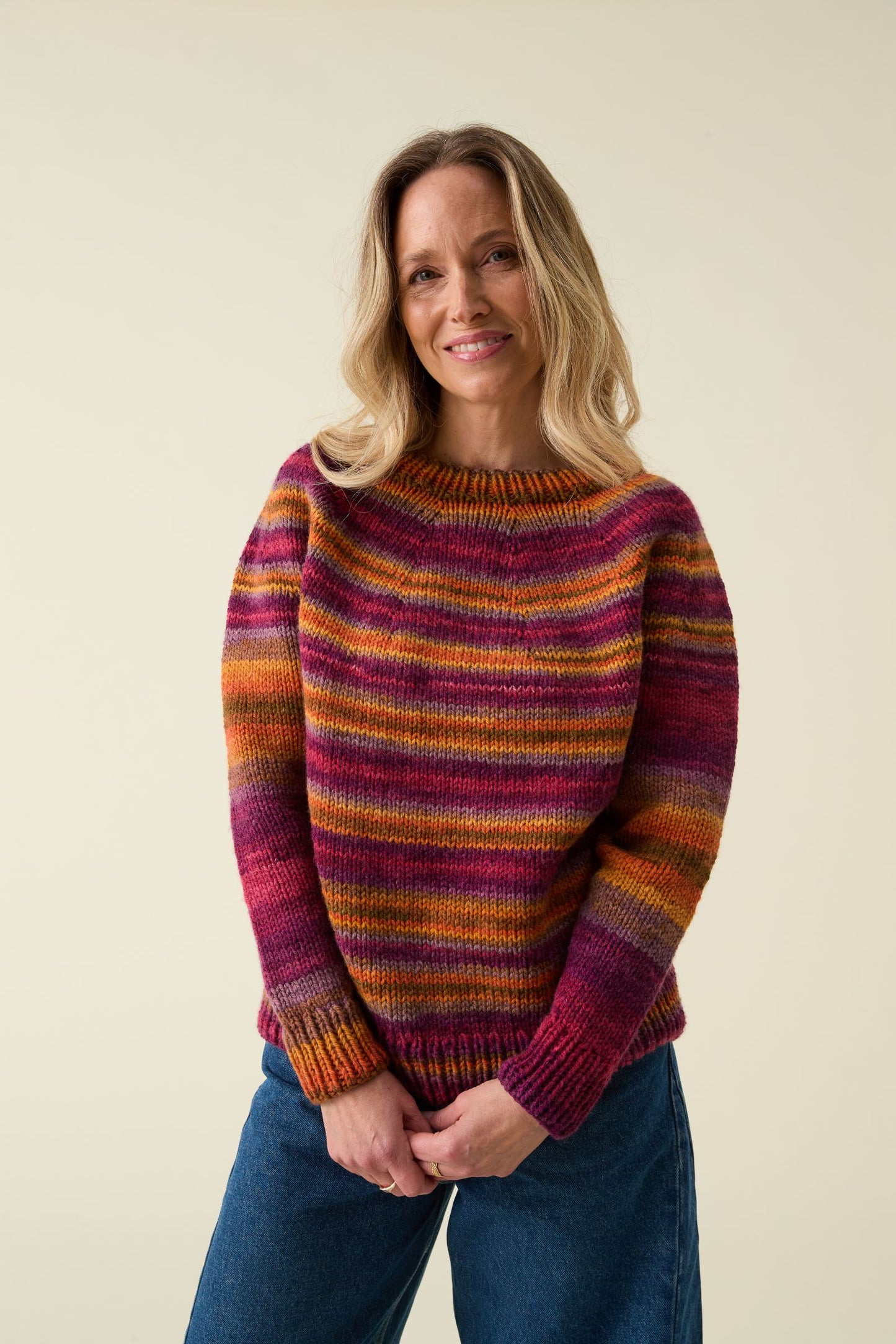 Knitting Pattern 10858 - Sweater in Hayfield Spirit Chunky