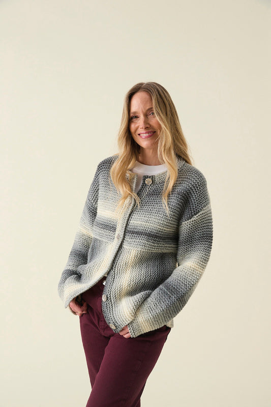 Knitting Pattern 10860 - Cardigan in Hayfield Spirit Chunky
