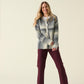 Knitting Pattern 10860 - Cardigan in Hayfield Spirit Chunky
