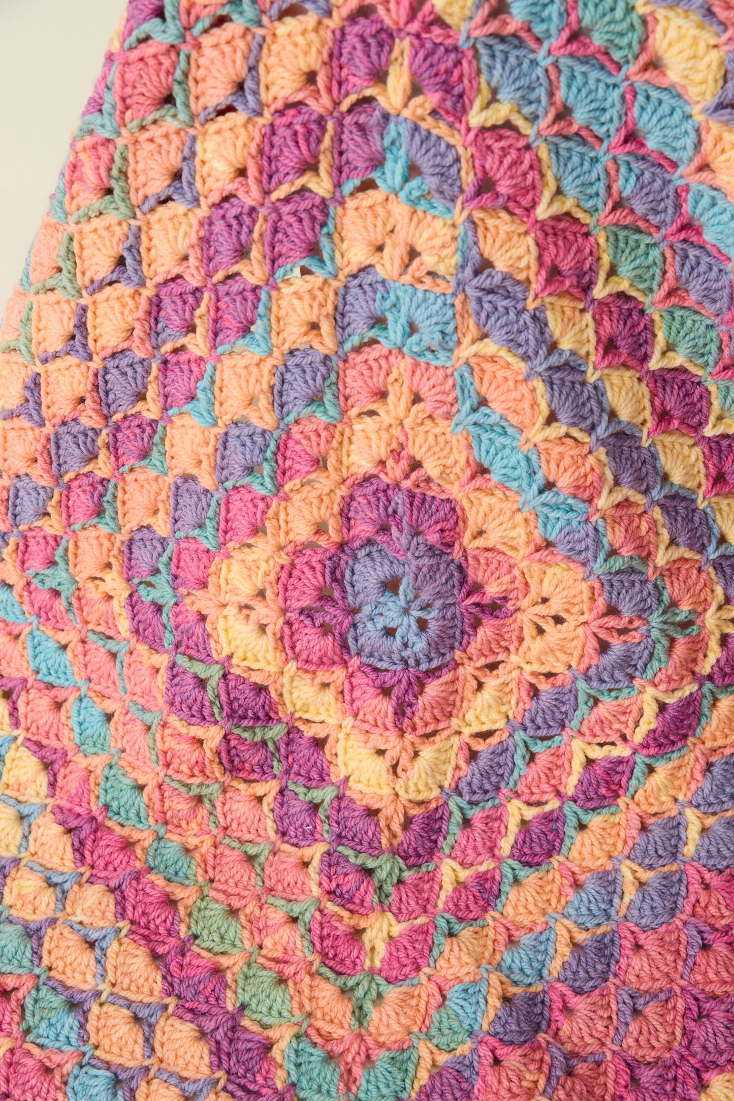 Crochet Pattern 10868 - Blanket in Hayfield Spirit Chunky