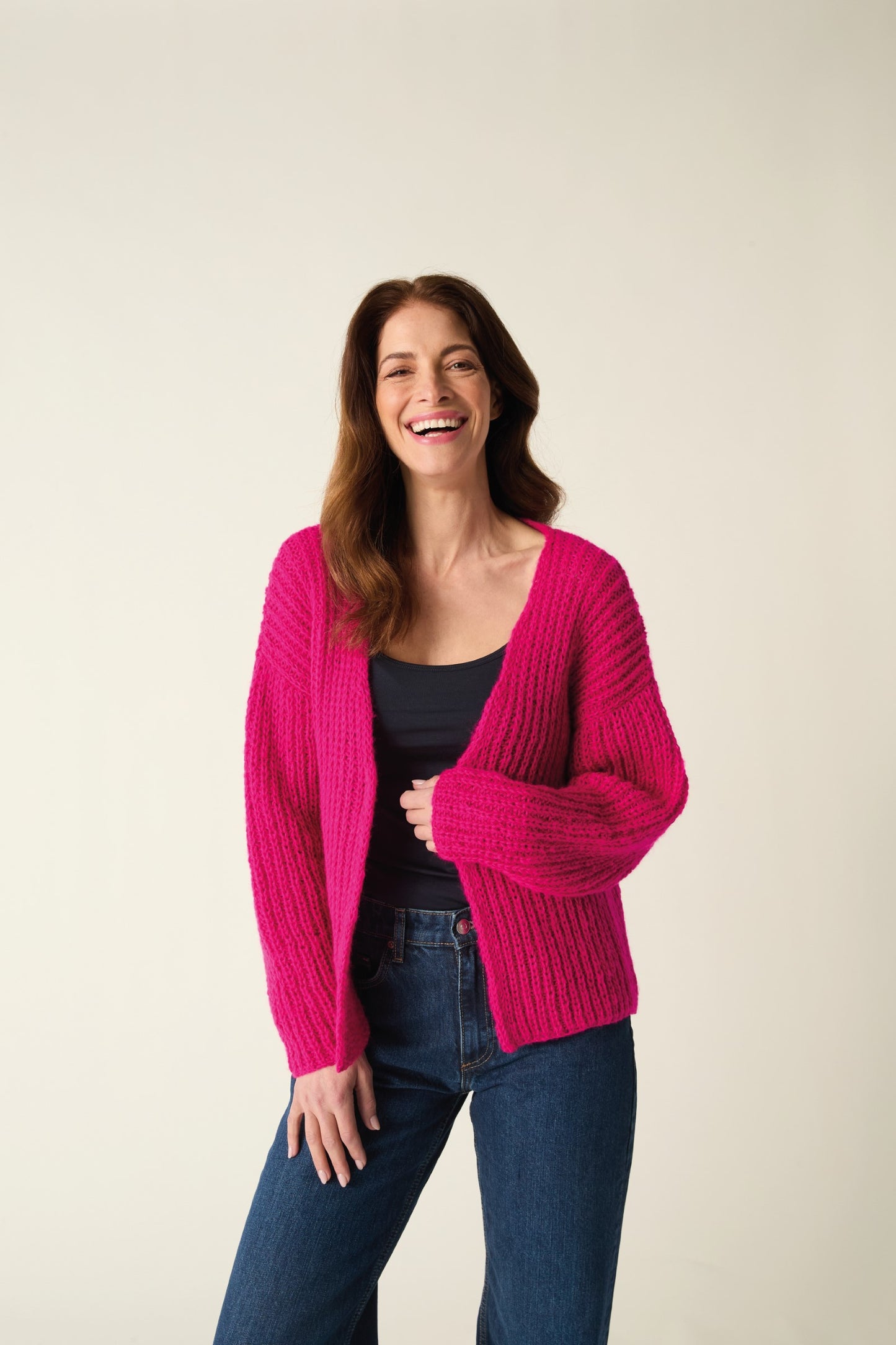 Knitting Pattern 10879 - Cardigan in Sirdar Soft Down DK