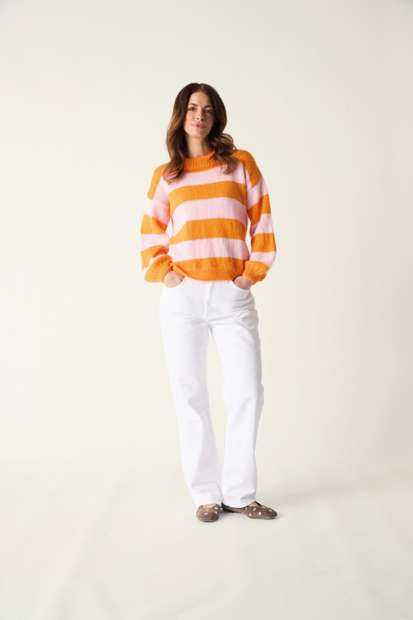 Knitting Pattern 10883 - Sweater in Sirdar Soft Down DK