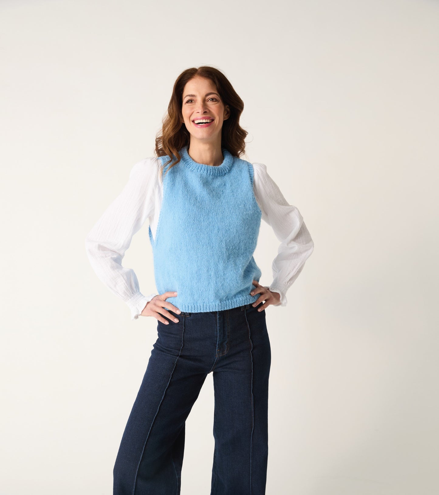 Knitting Pattern 10885 - Vest in Sirdar Soft Down DK
