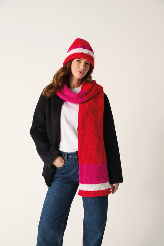 Knitting Pattern 10886 - Hat & Scarf in Sirdar Soft Down DK