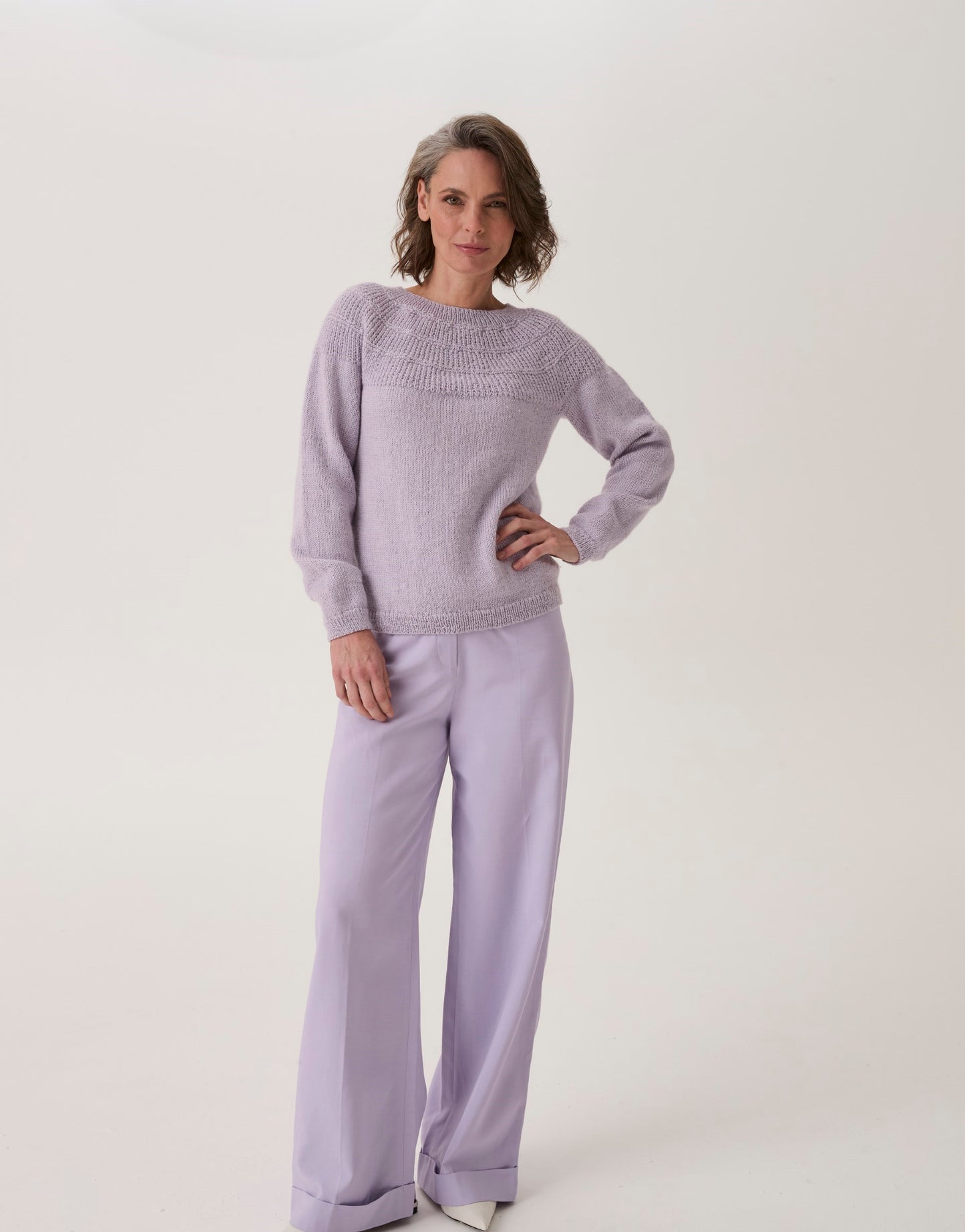 Knitting Pattern 10908 - Scallop Shell Yoke Sweater in Loveful Bio Blend DK