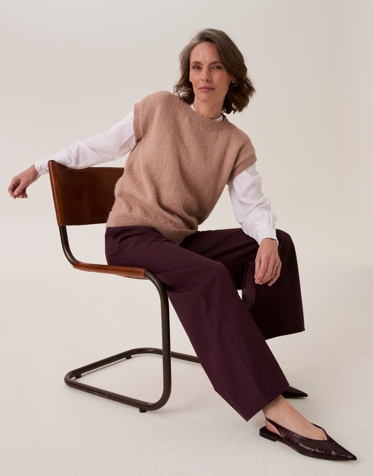 Knitting Pattern 10916 - Barley Cable Tank Top in Loveful Bio Blend DK