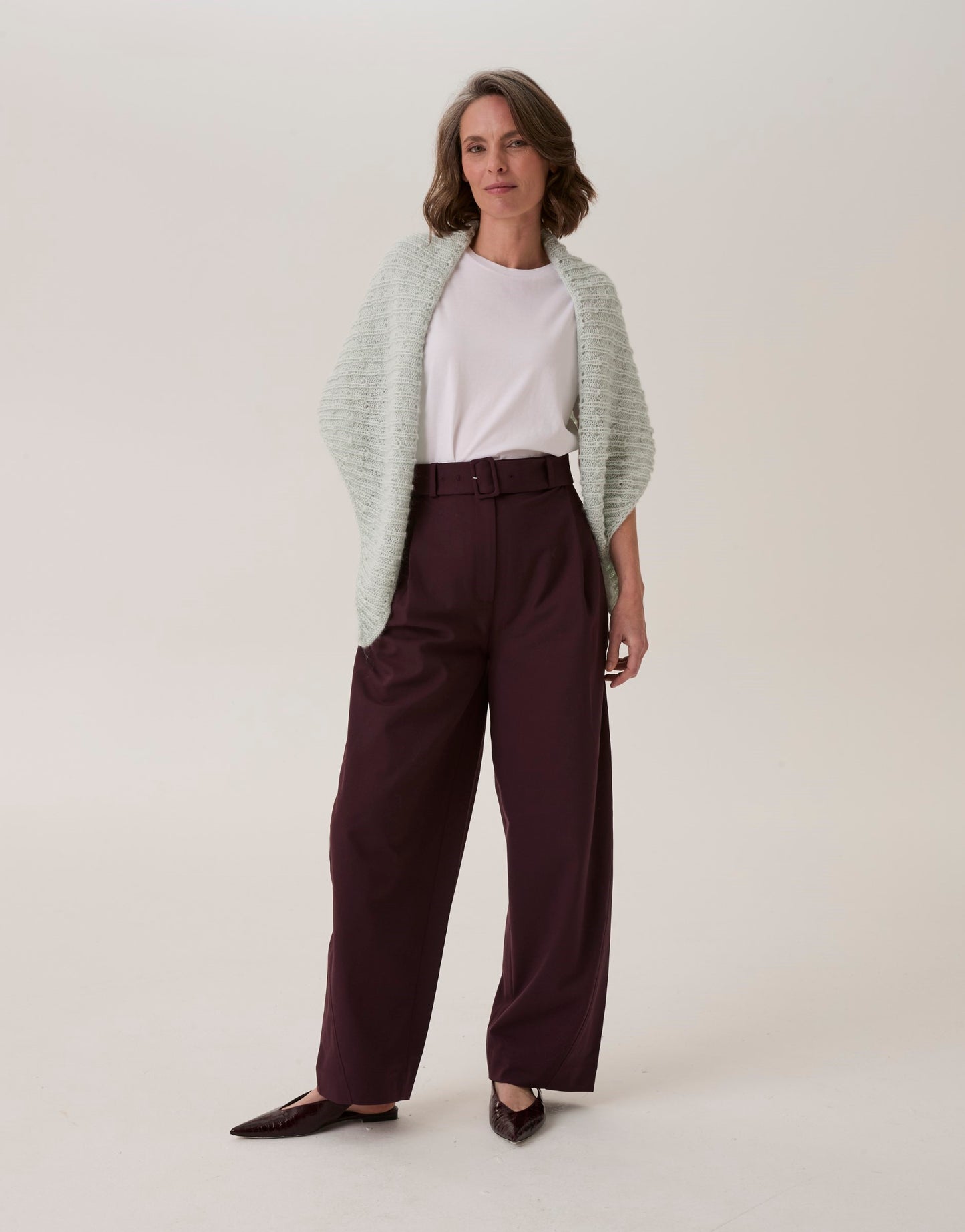 Knitting Pattern 10918 - Climbing Ivy Lace Shawl in Loveful Bio Blend DK