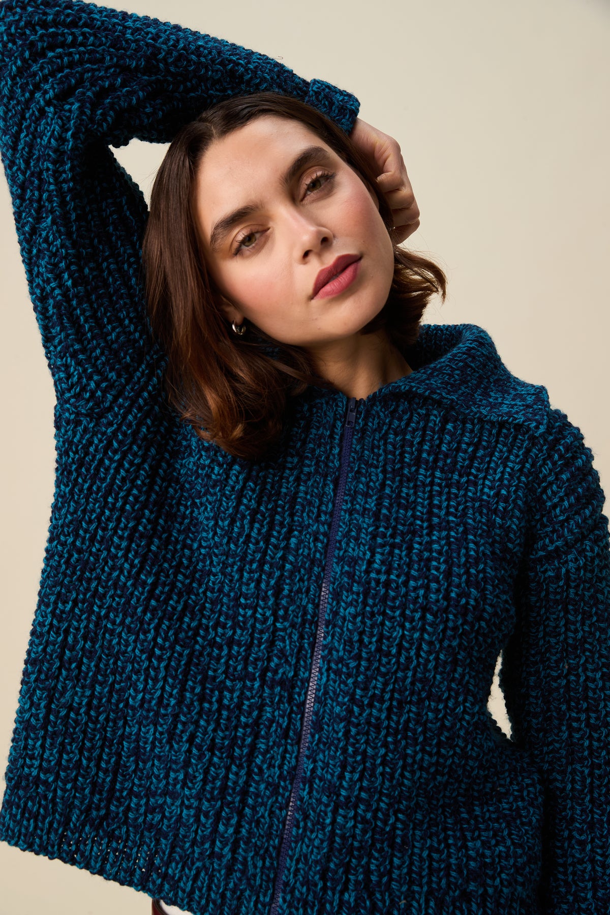 Knitting Pattern 10949 - Embrace Collar Cardigan in Bonus Marl Chunky