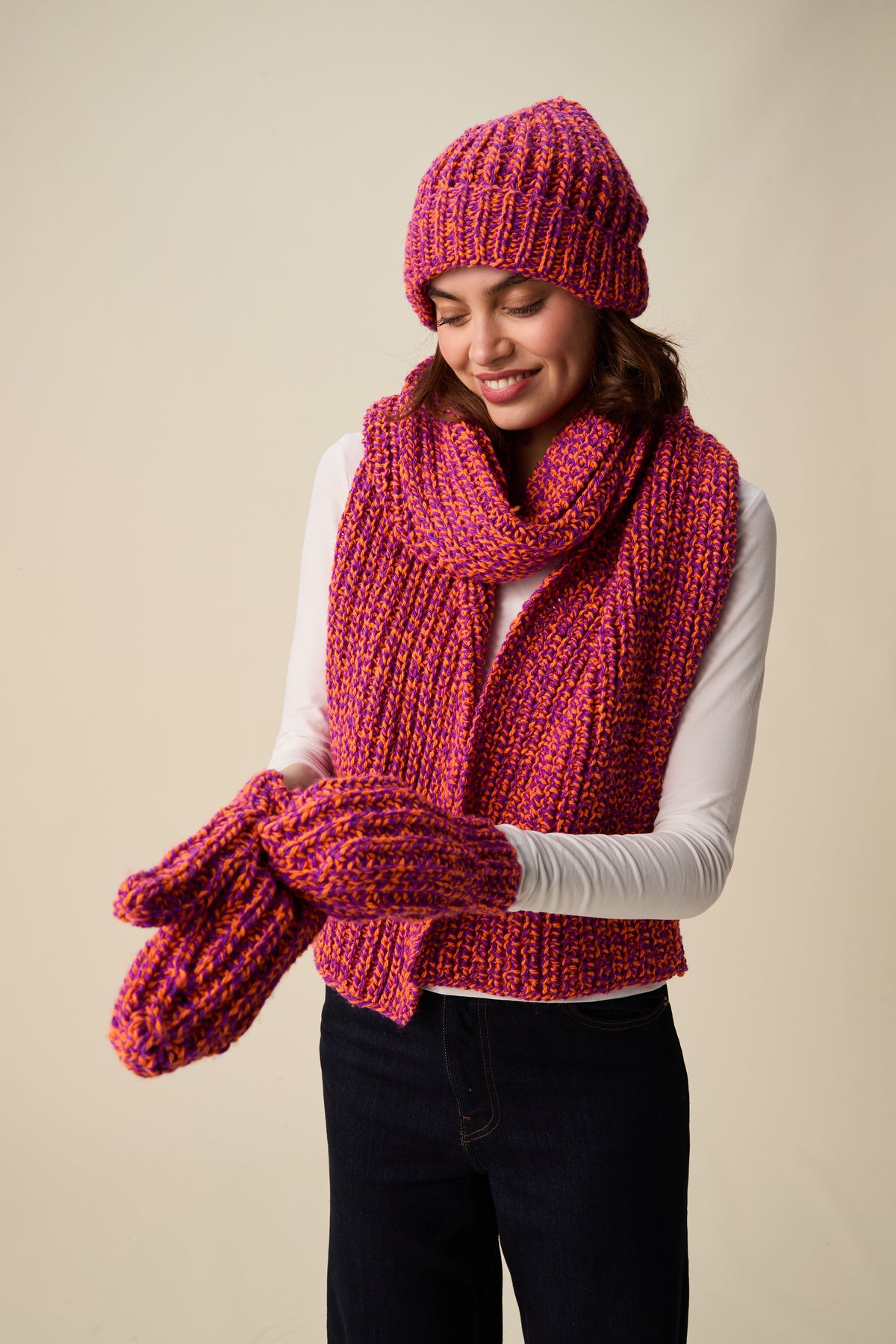 Knitting Pattern 10955 - Together Hat, Scarf, & Mitts in Bonus Marl Chunky