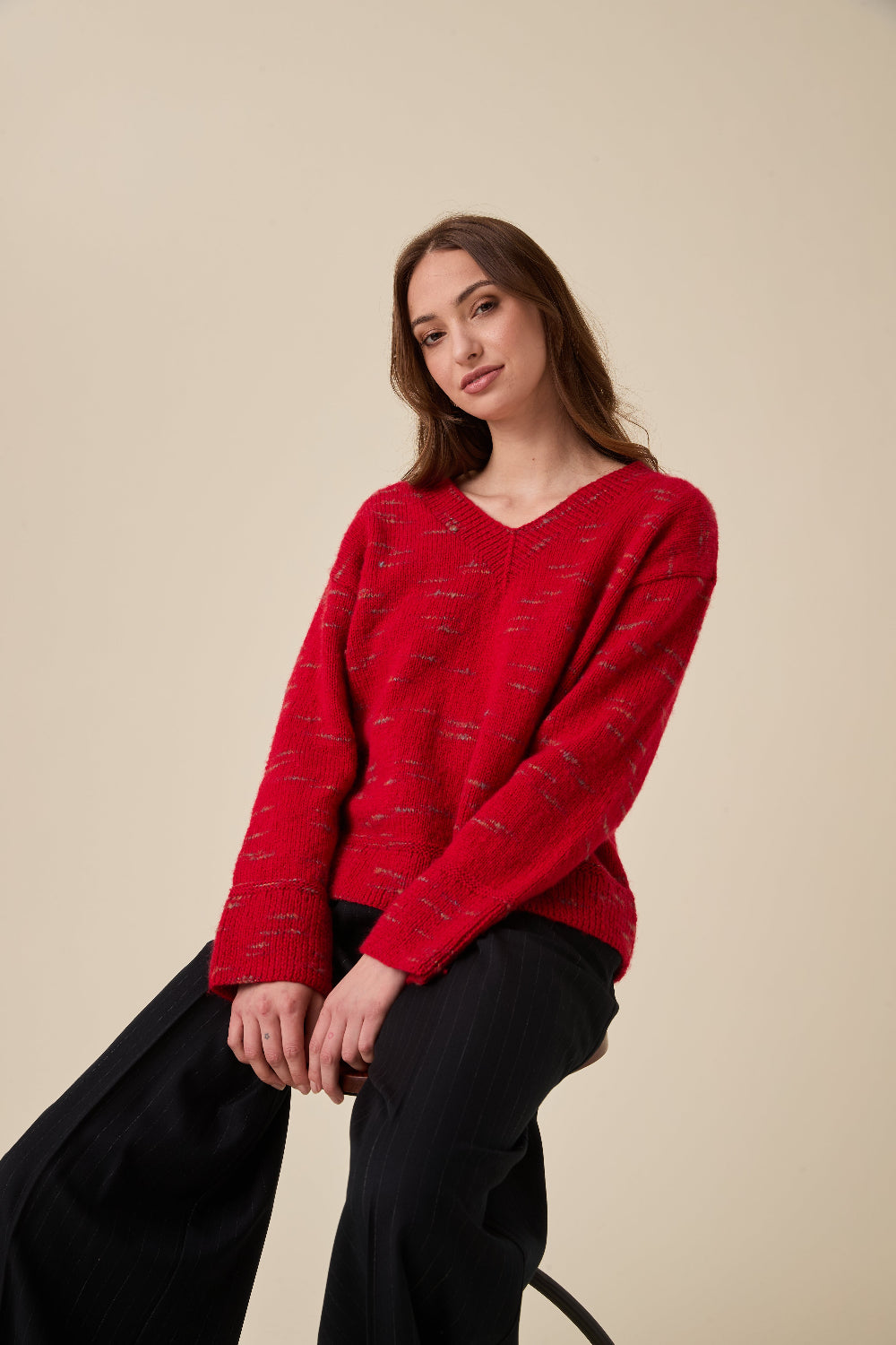 Knitting Pattern 10956 - Firefly V-Neck Sweater in Embers DK