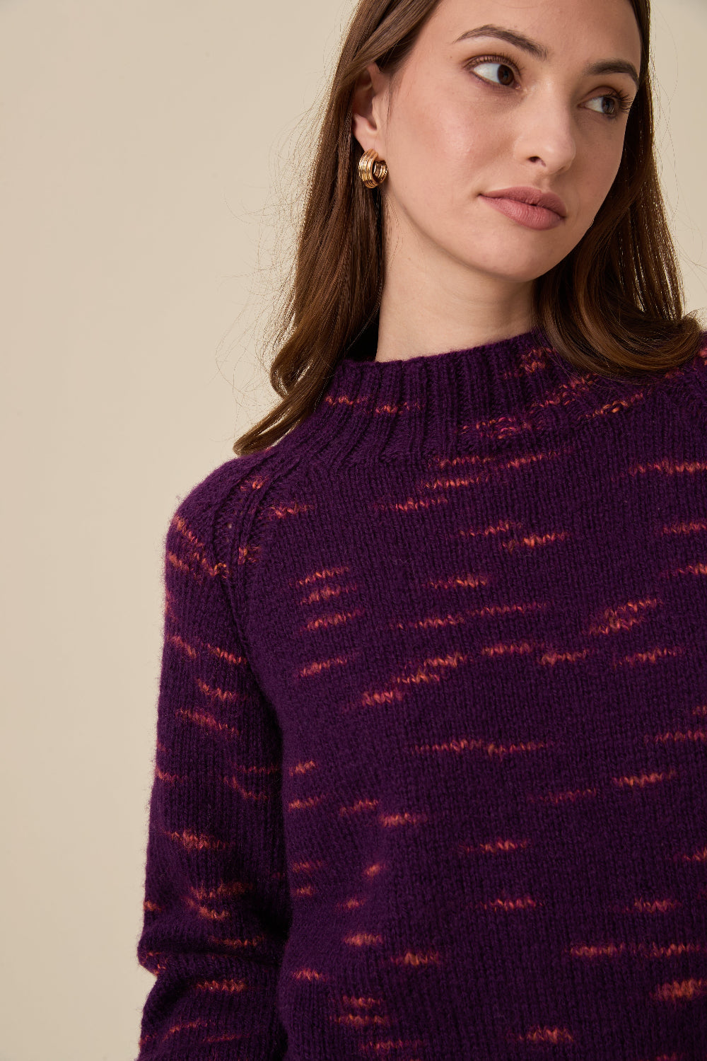 Knitting Pattern 10959 - Kindling Raglan Sweater in Embers DK