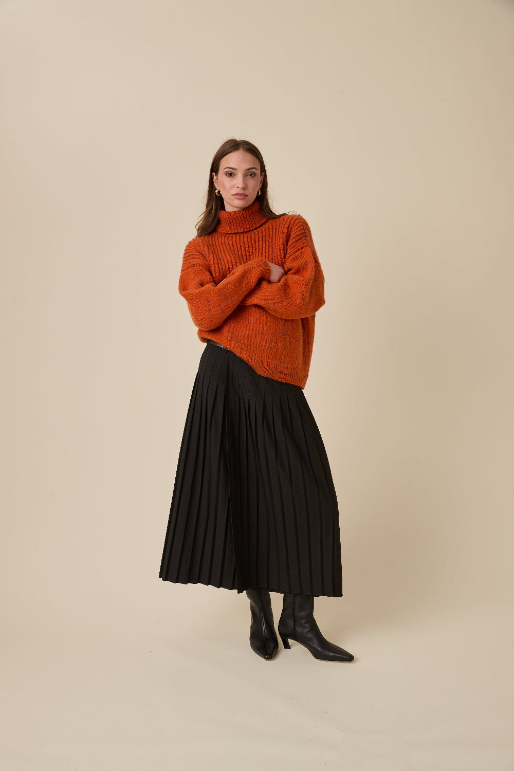 Knitting Pattern 10964 - Comet Roll Neck Sweater in Embers DK