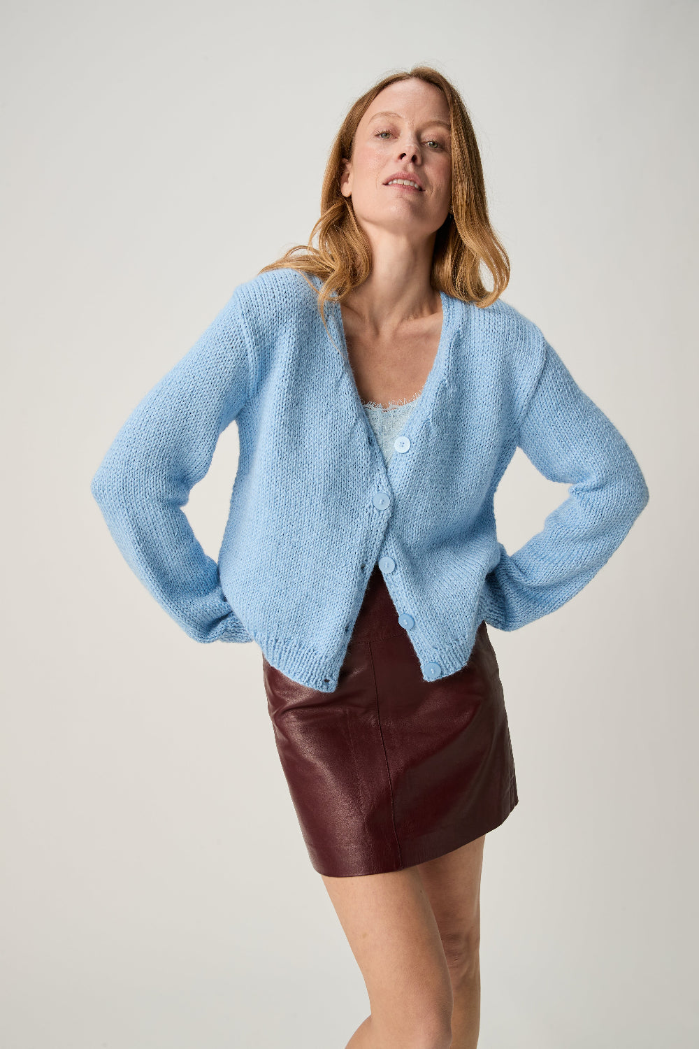 Knitting Pattern 10967 - Stem V-Neck Cardigan in Bio Blend Chunky