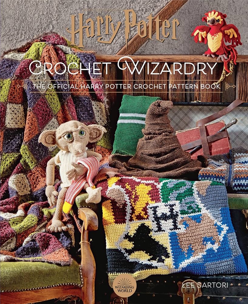 HARRY POTTER - Crochet Wizardry - The Official Crochet Pattern Book