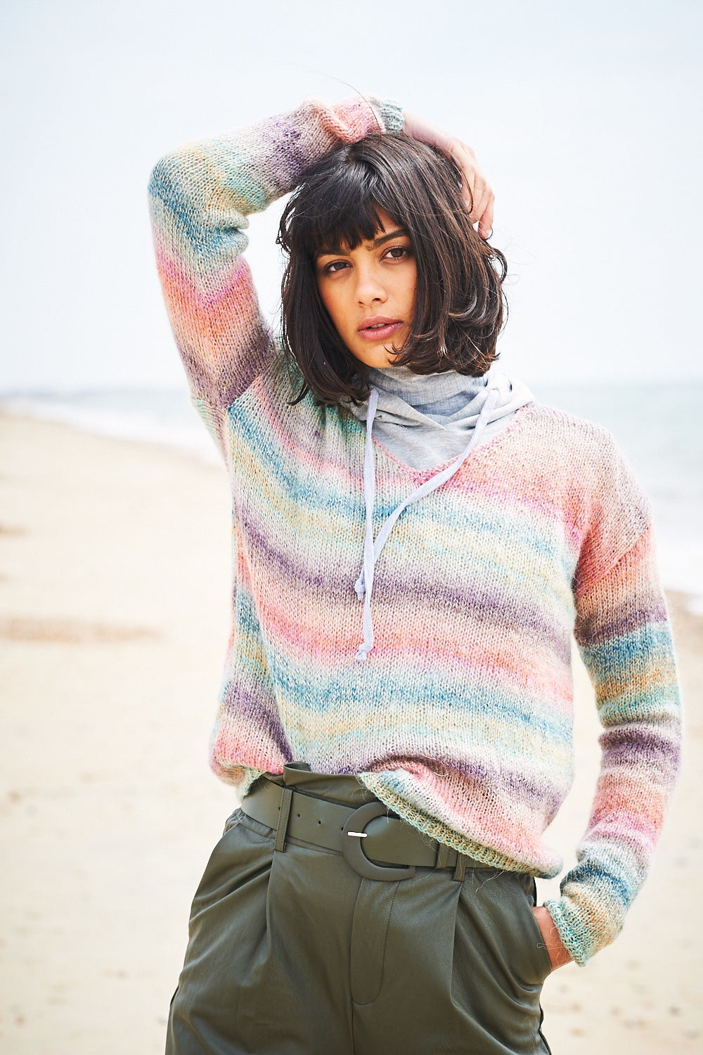 Knitting Pattern 9881 - Sweater & Tank Top in Charm Lace Weight