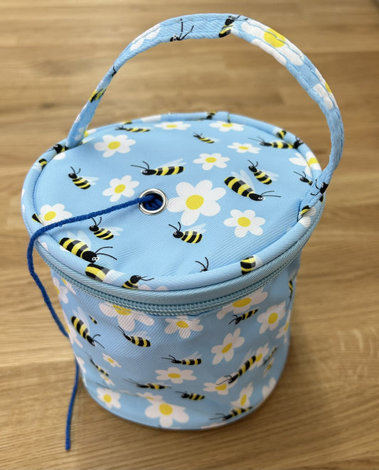 BEE - Blue Wool Holder