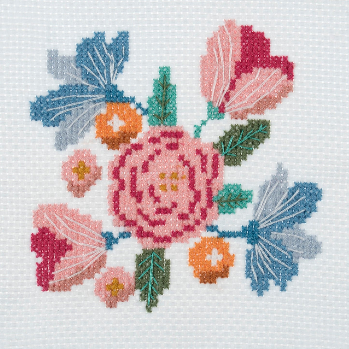 COUNTED CROSS STITCH KIT - FLORAL