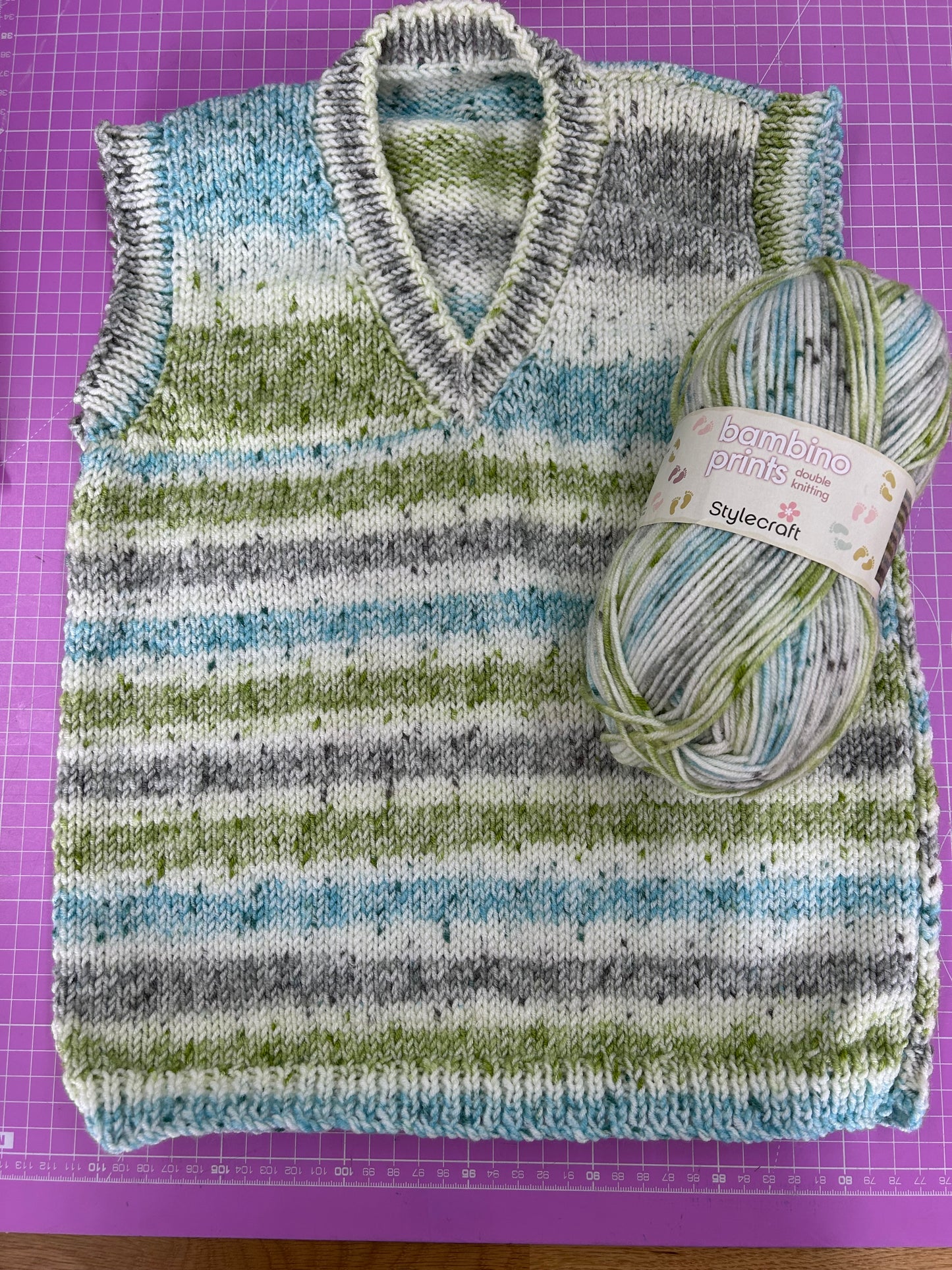 BAMBINO PRINTS DK - 100g - More colours available