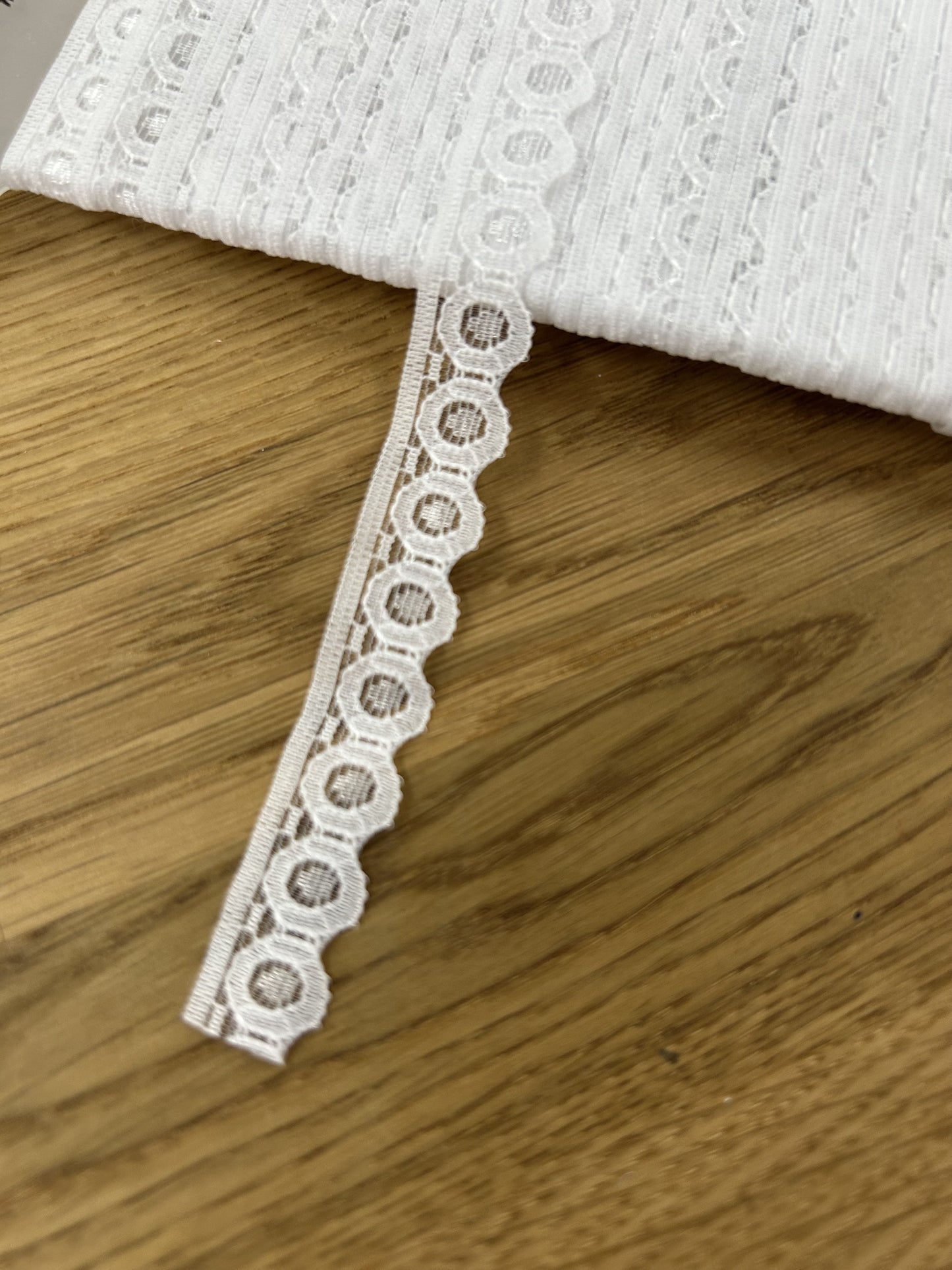 White Lace Trim - 10mm