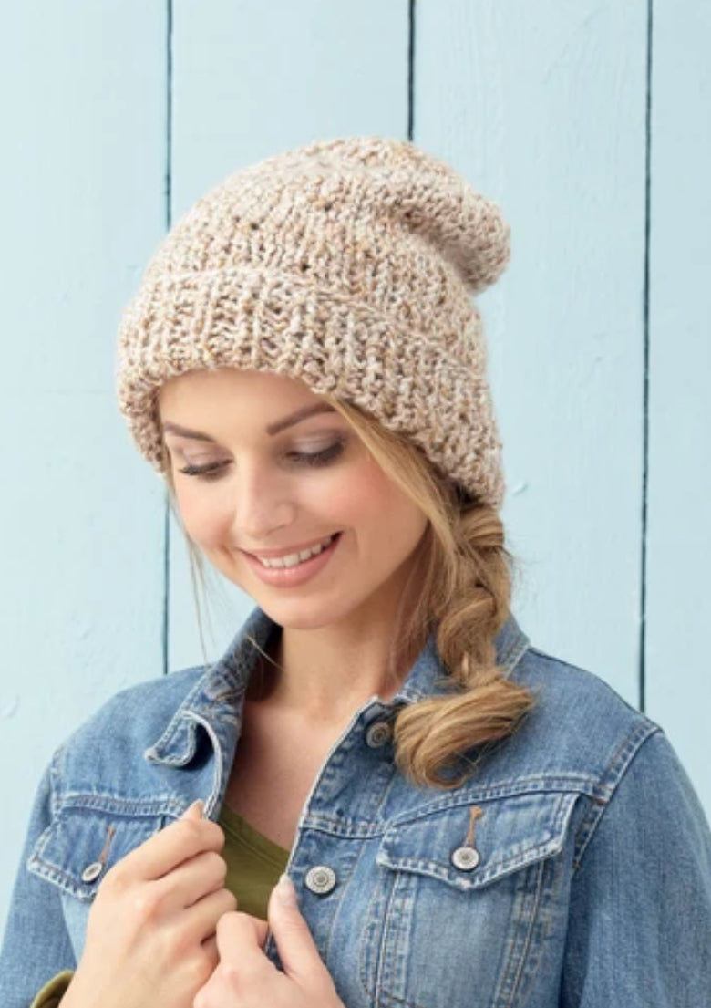 Knitting Pattern 7204 - Hats in Ripple Super Chunky