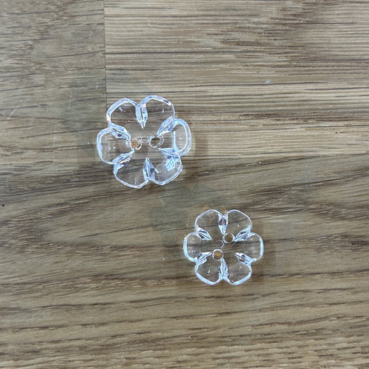 2 Hole Button - Transparent Flower - 2 Sizes Available