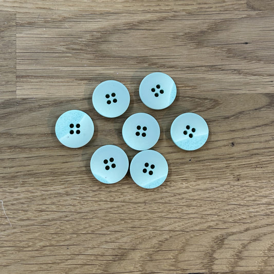4 Hole Button - 18mm - Mint Green