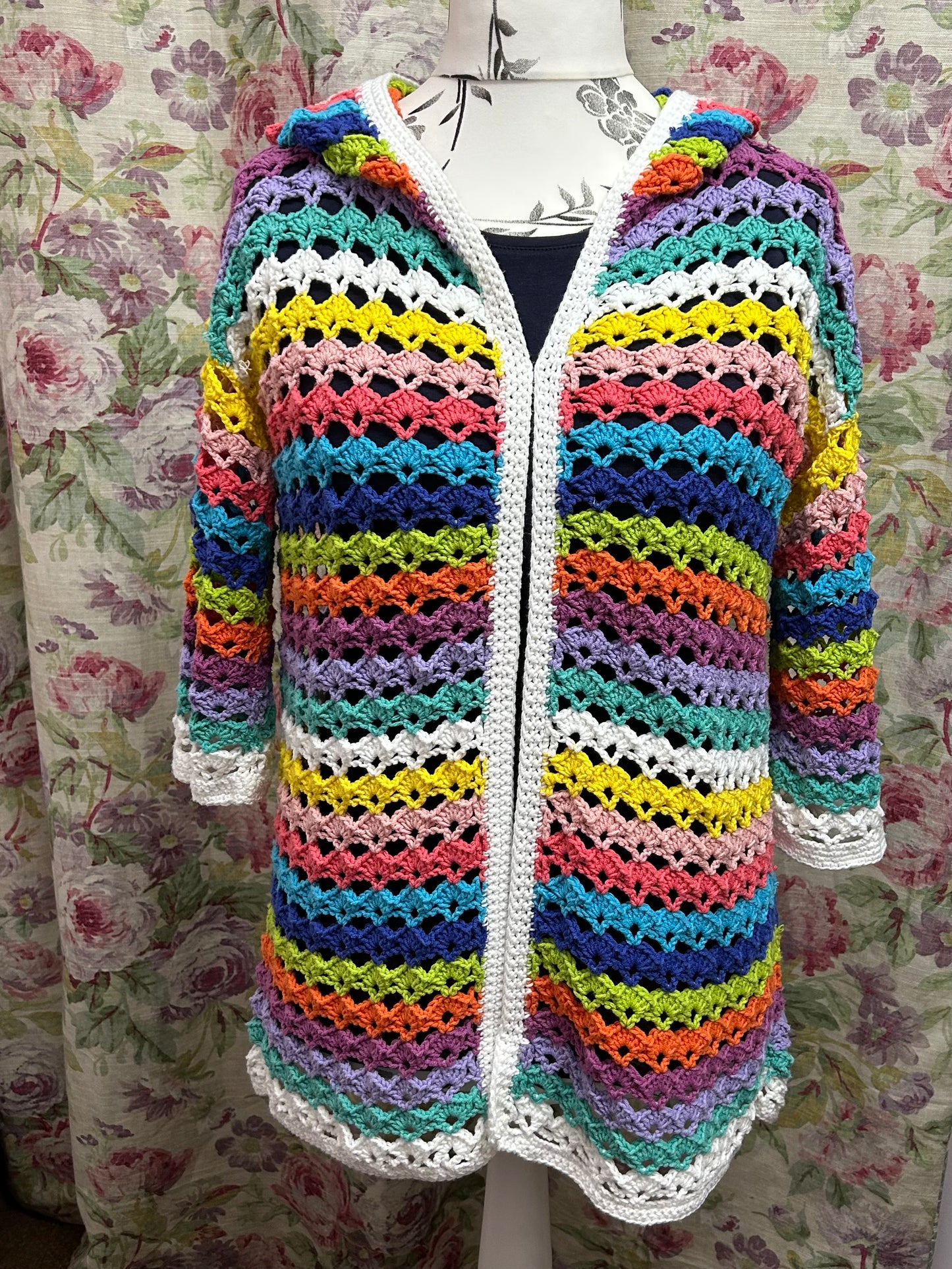 Crochet Pattern 10528 - HOODSTOCK HOODIE IN SIRDAR STORIES DK