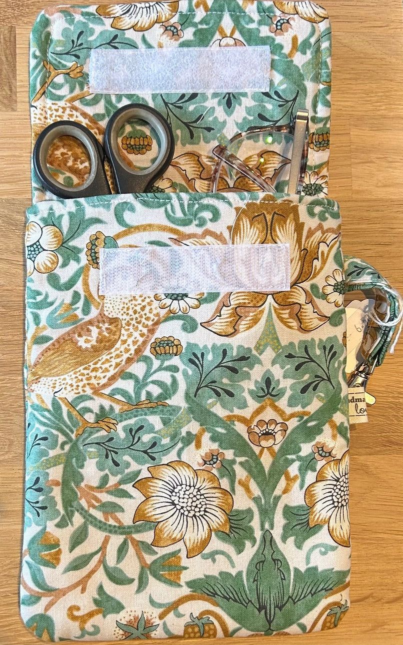Handmade Fabric Pouch - William Morris - Strawberry Thief (Large)