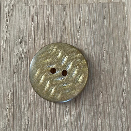 2 Hole Button - 20mm - Gold Waffle